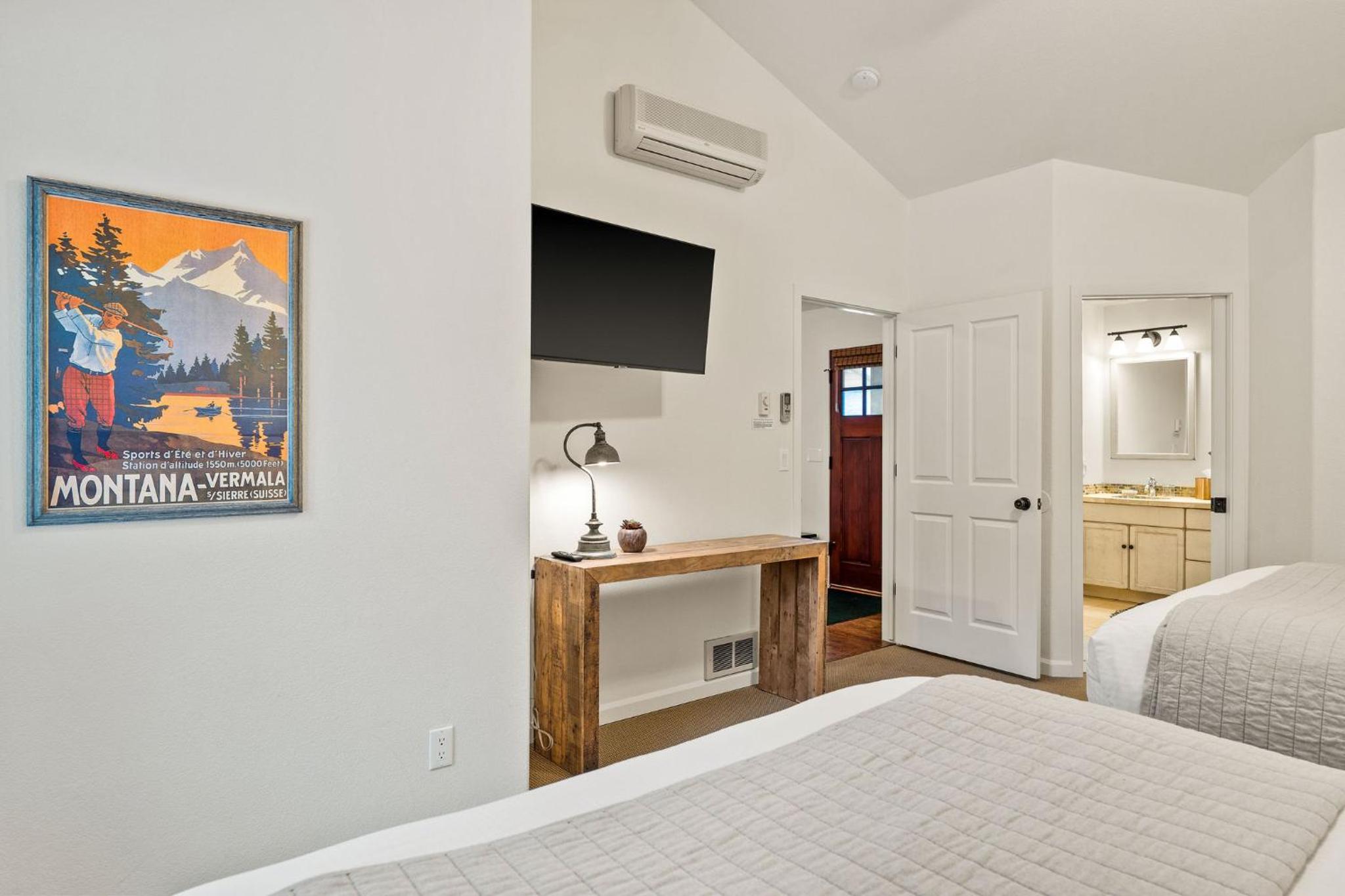 Lake House Cottage photo 3