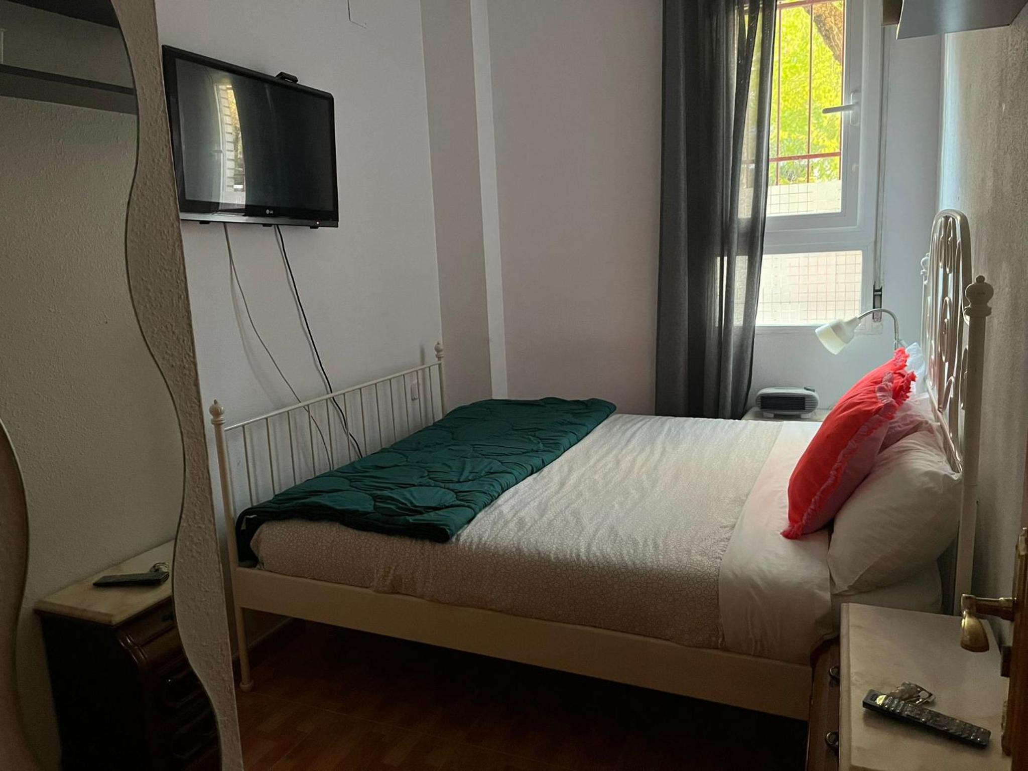 Standard Double Room with Shared Bathroom photo 3