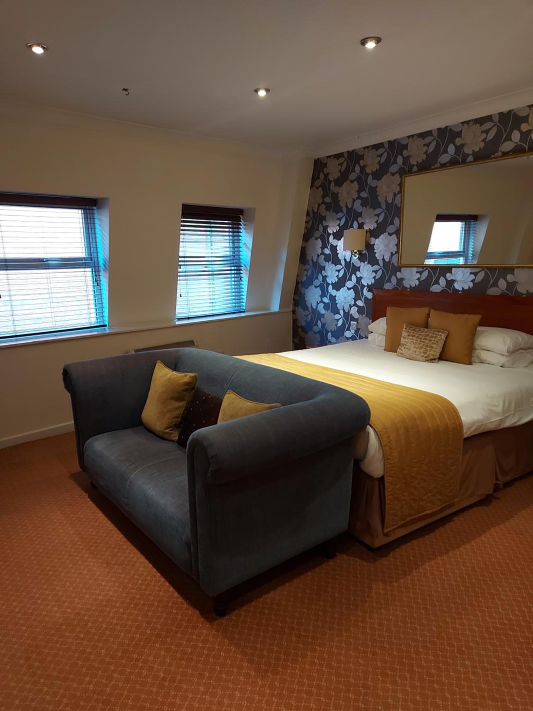 Feature Double Room