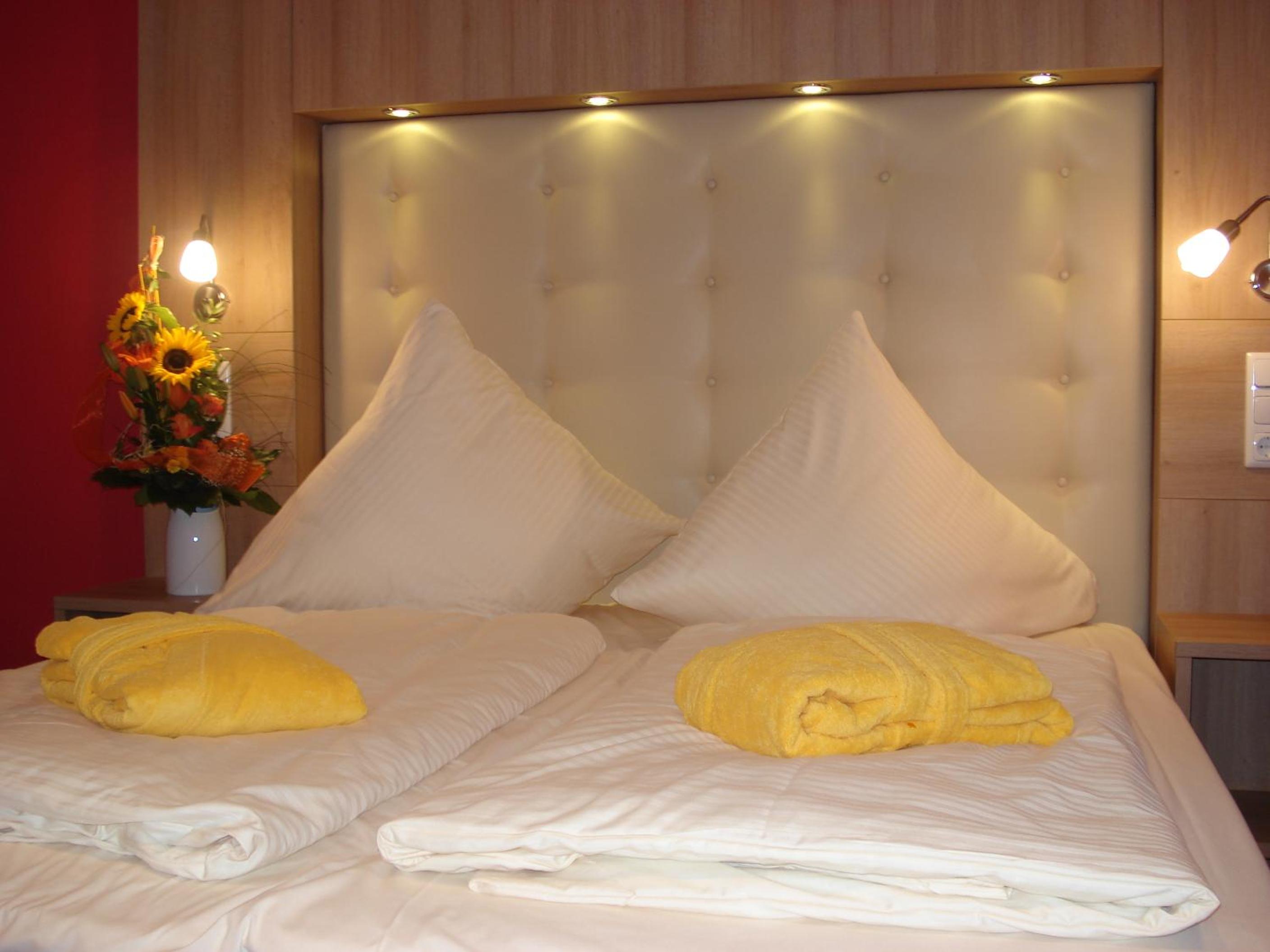 Double Room with Balcony photo 2