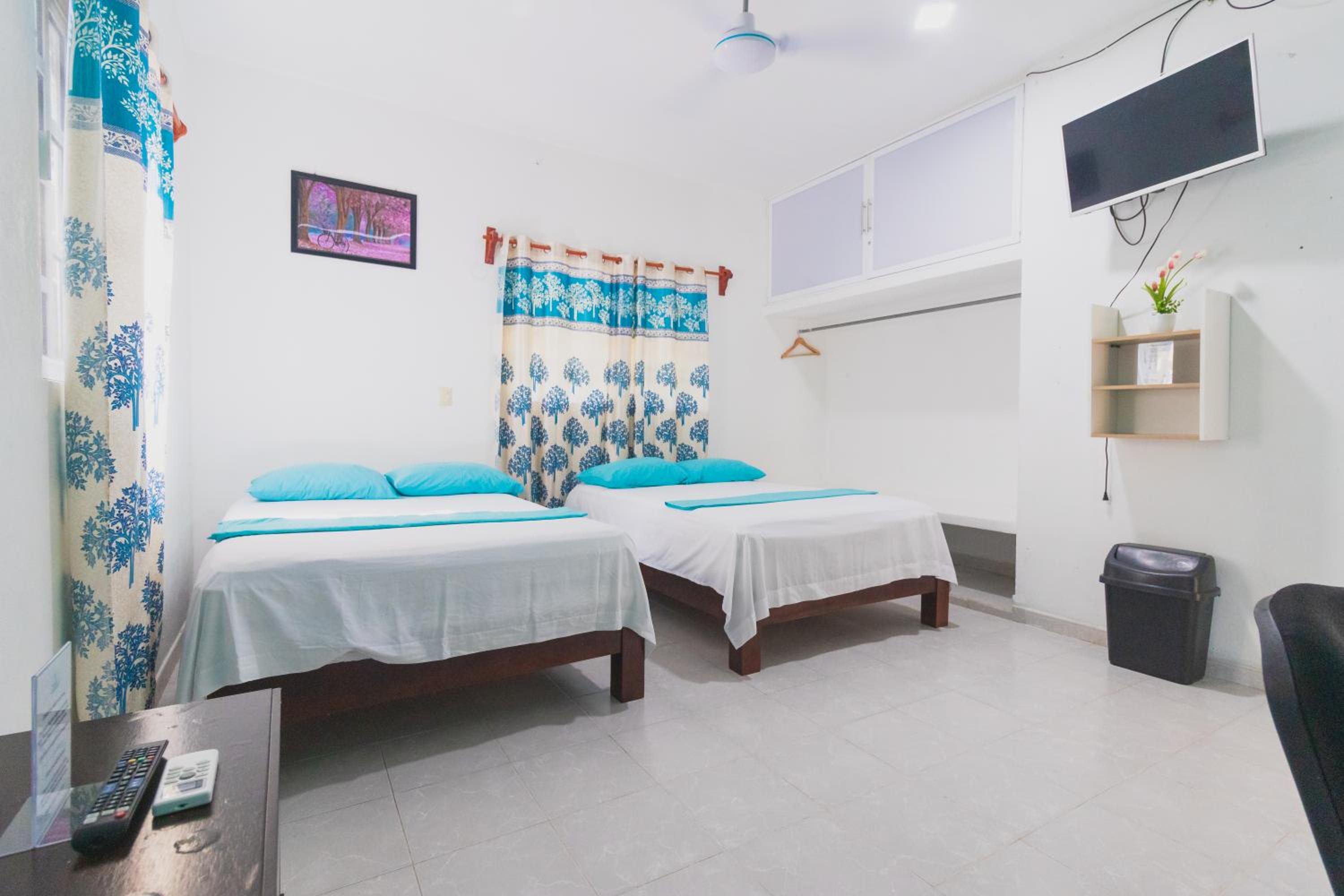 Deluxe Double Room with Two Double Beds - Photo 1