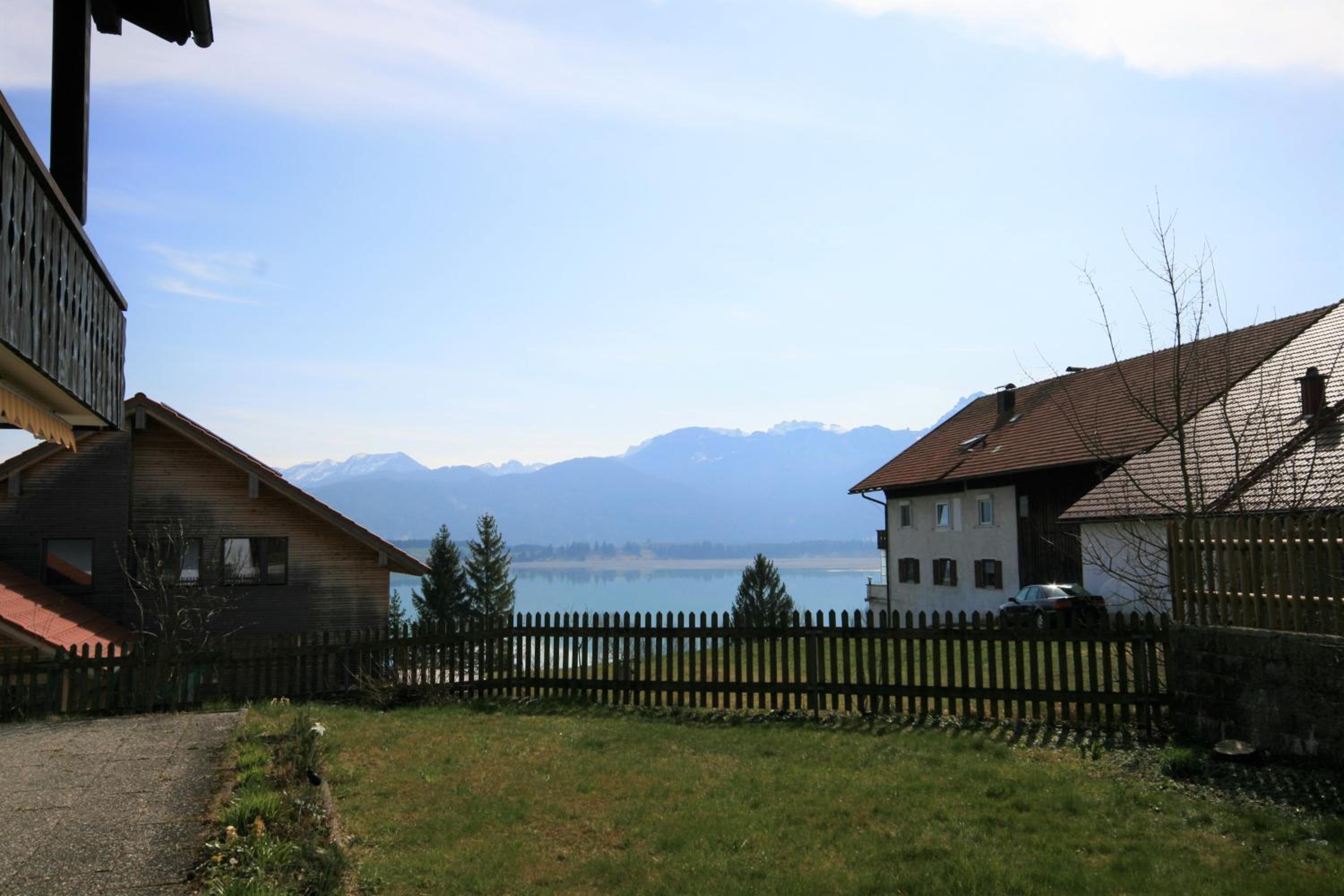 Apartment with Lake View photo 3