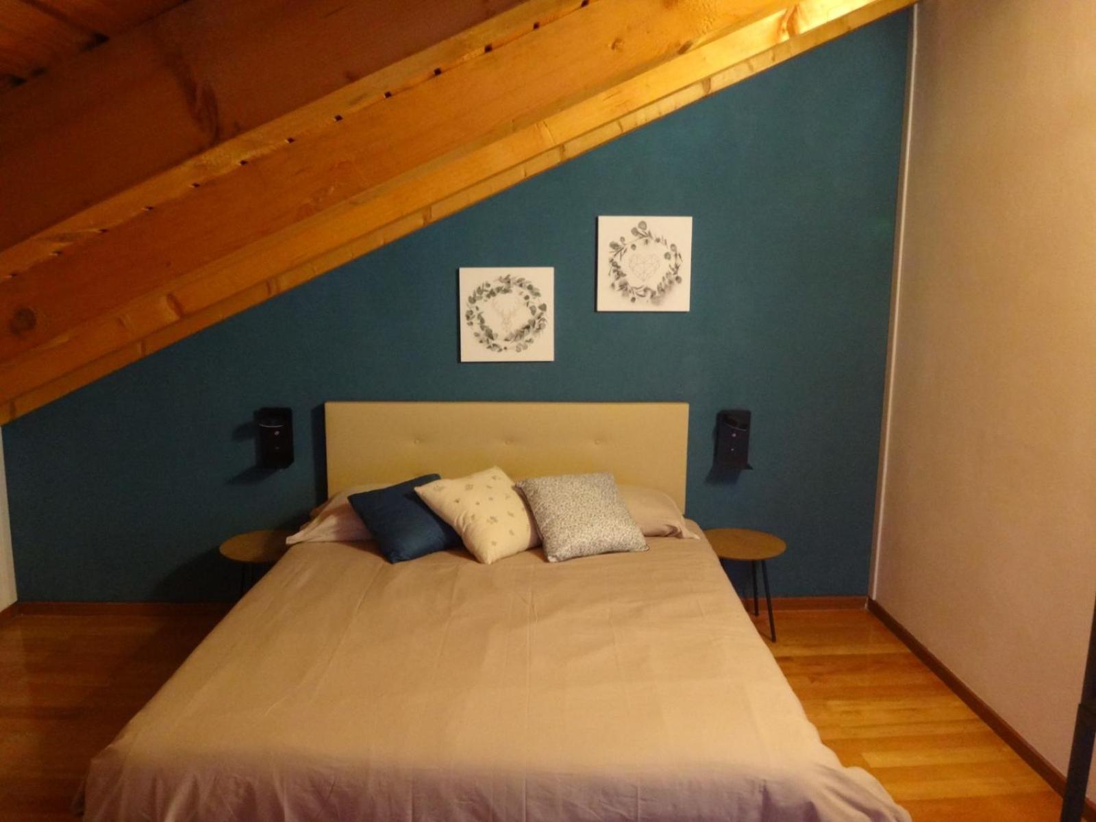 Family Room photo 3