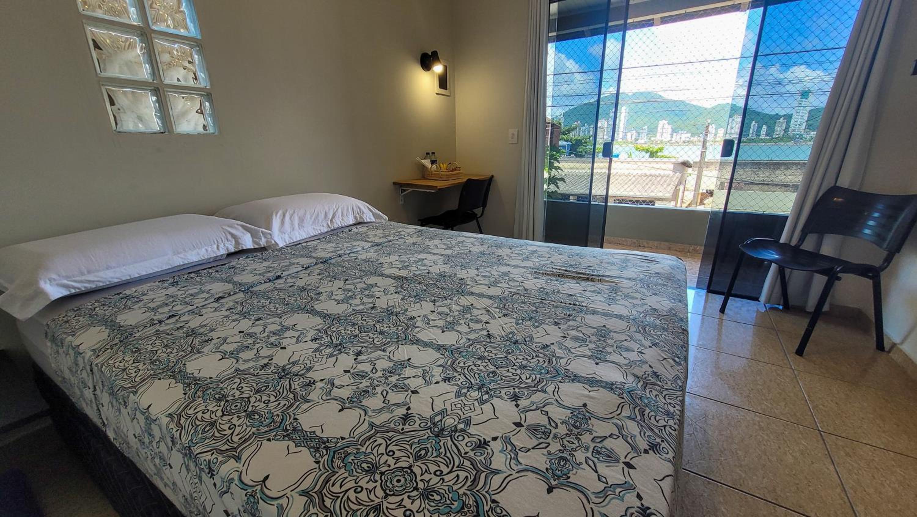 Double Room with Shared Bathroom photo 1