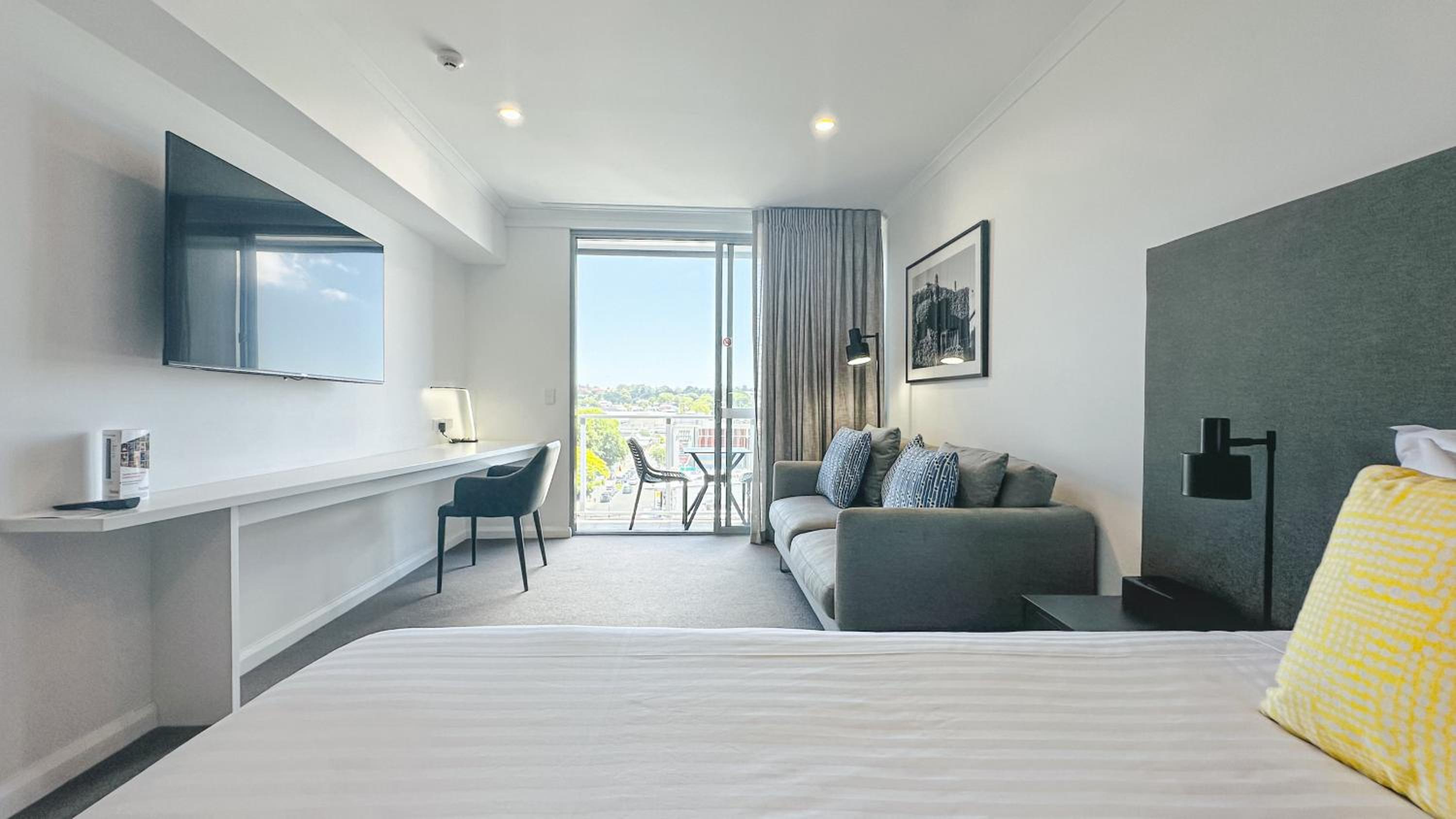 Three-Bedroom Suite - Dual Key  - Photo 27