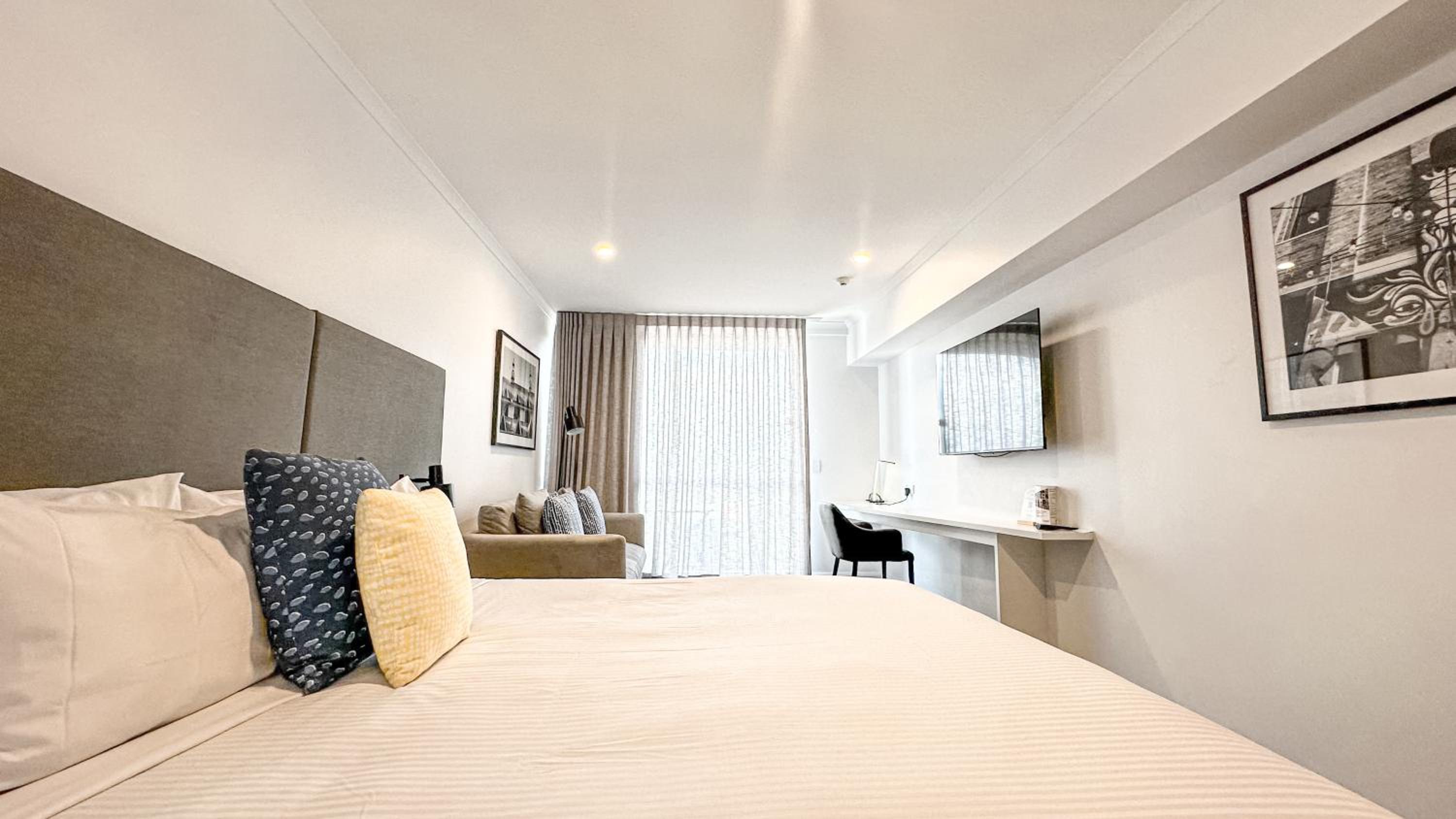 Three-Bedroom Suite - Dual Key  - Photo 22