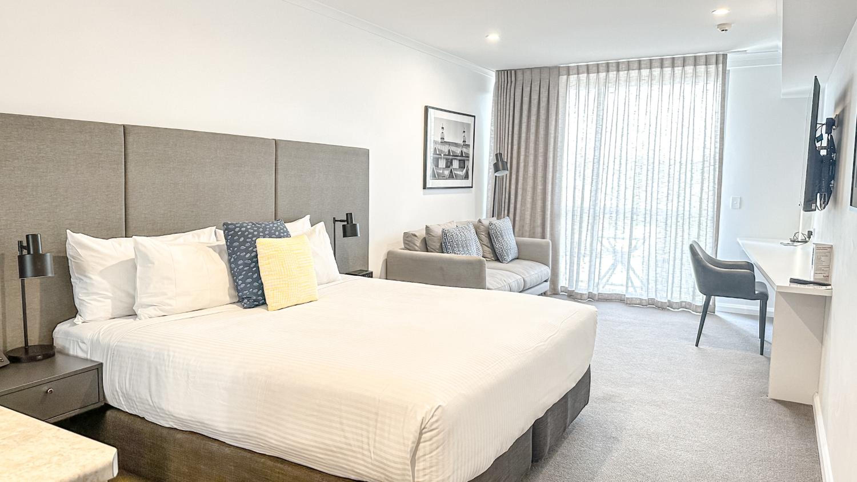 Three-Bedroom Suite - Dual Key  - Photo 29