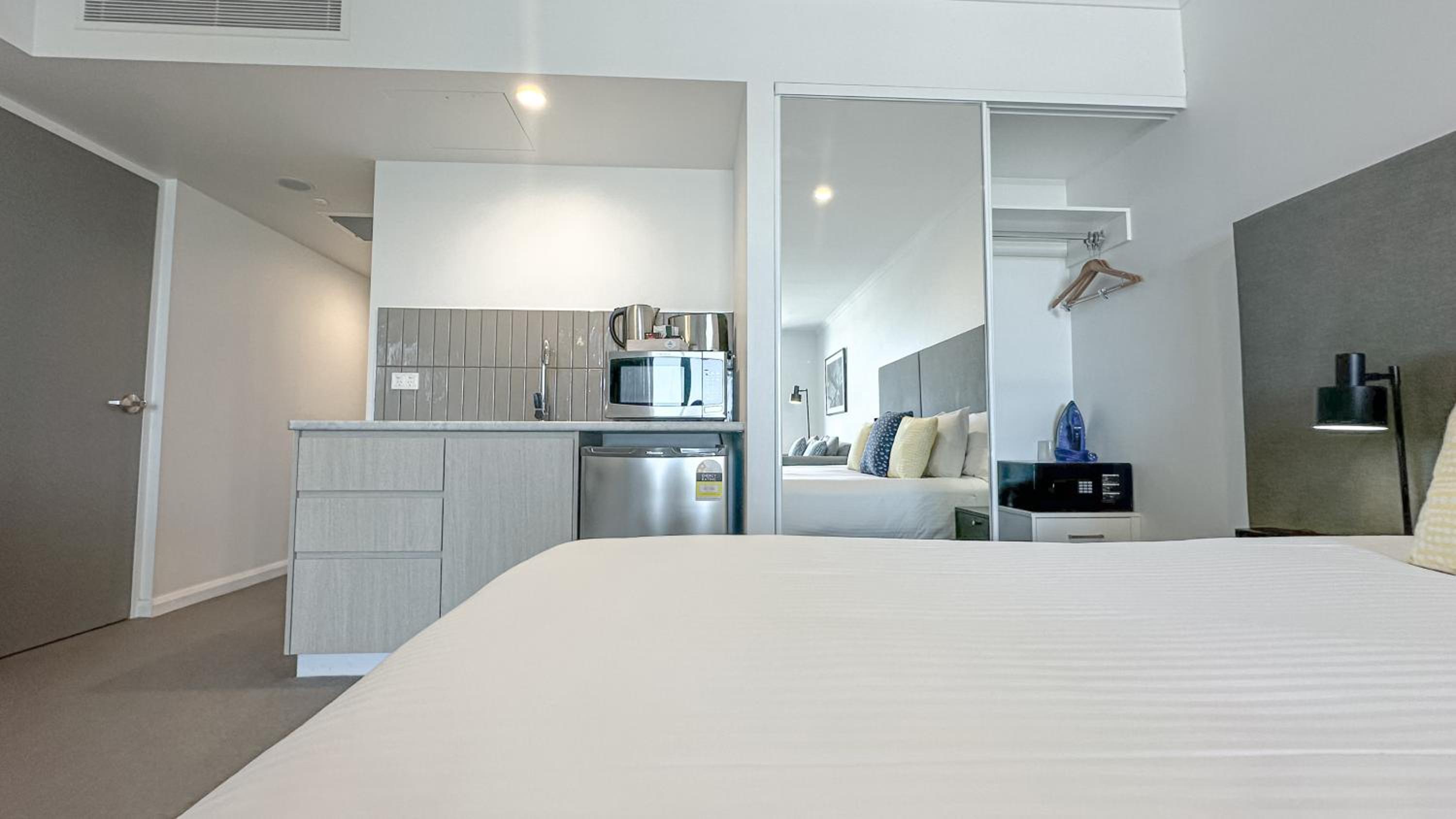 Three-Bedroom Suite - Dual Key  - Photo 30