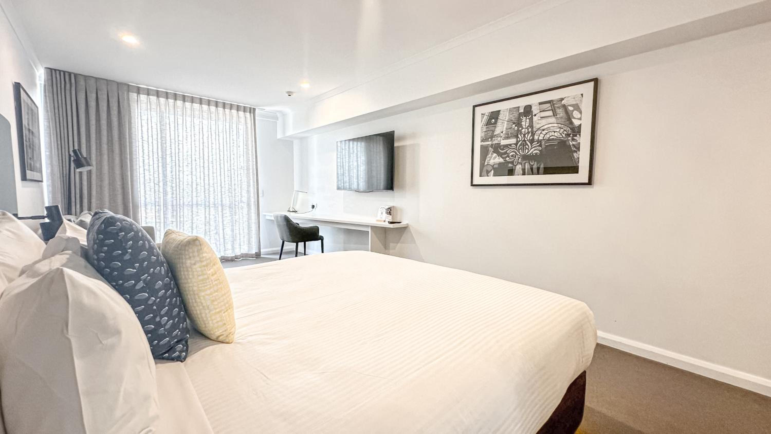 Two-Bedroom Suite - Dual Key - Photo 8