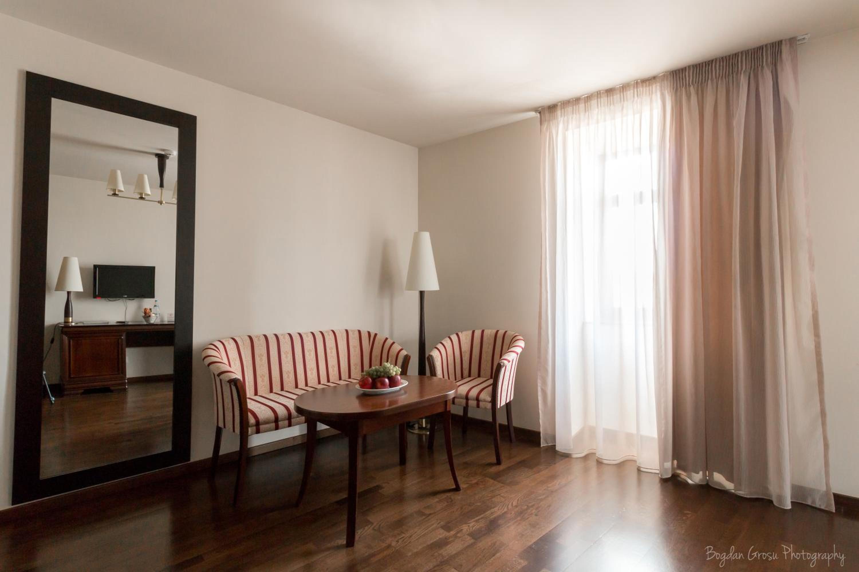 Suite  photo 1