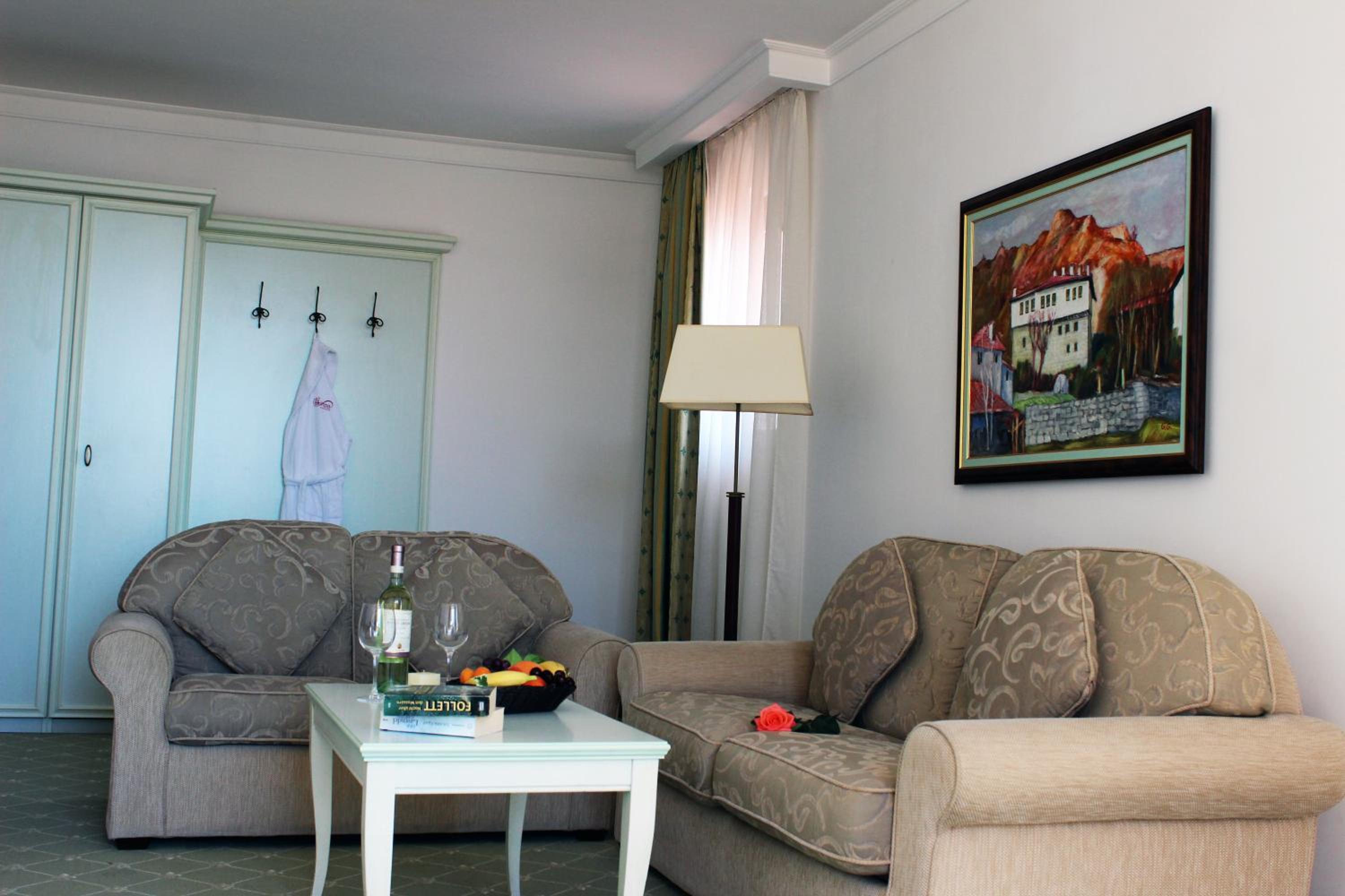 Suite - Free Beach Access