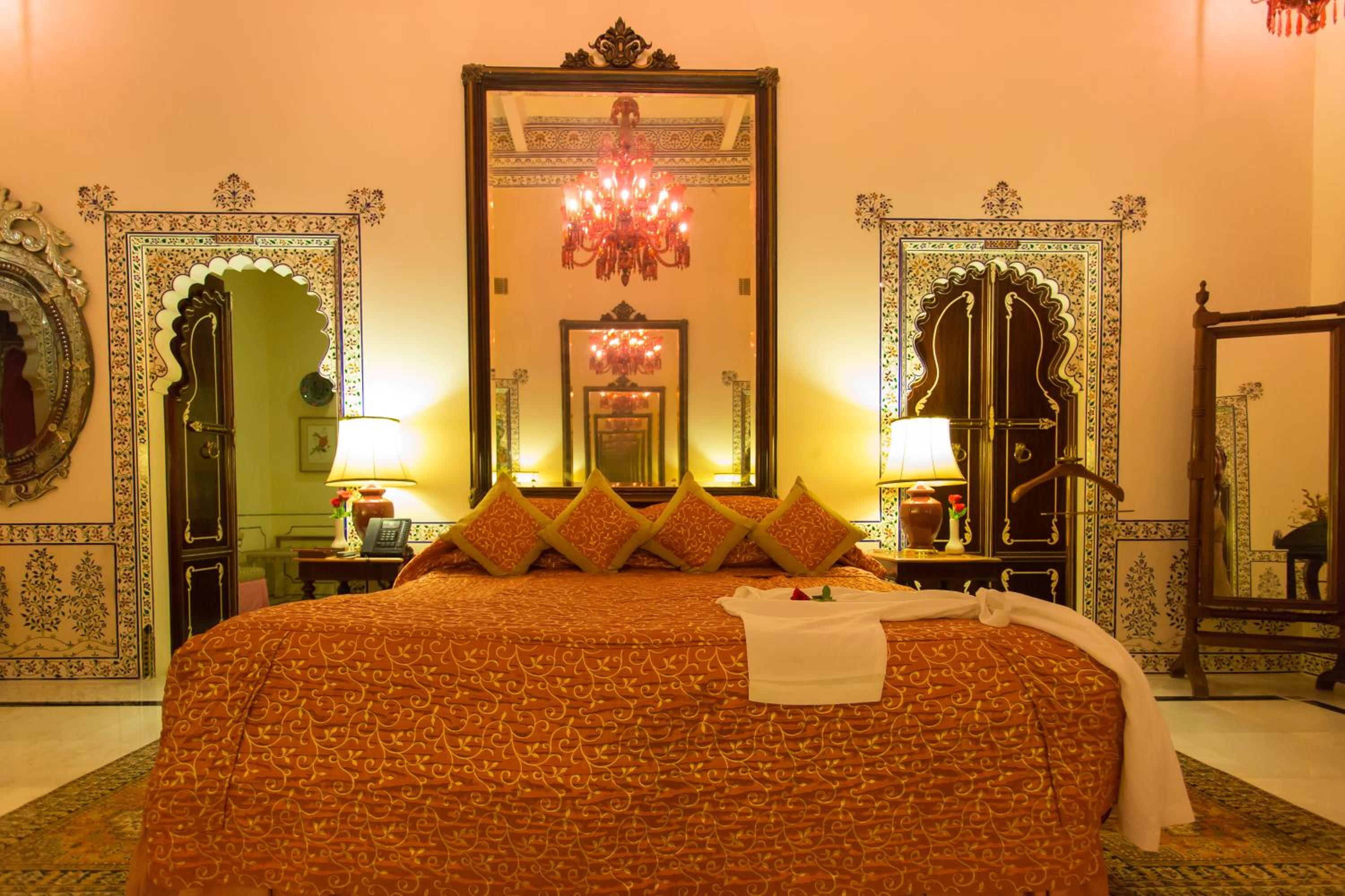 Royal Suite Mountain View with Complimentary Two-way Airport Transfer, 10% off on food & beverages with a Buffet spread, Complimentary Laundry service for upto 2 clothing item(s) Royal Suite Mountain View with Complimentary Two-way Airport Transfer, 10% off on food & beverages with a Buffet spread, Complimentary Laundry service for upto 2 clothing item(s)