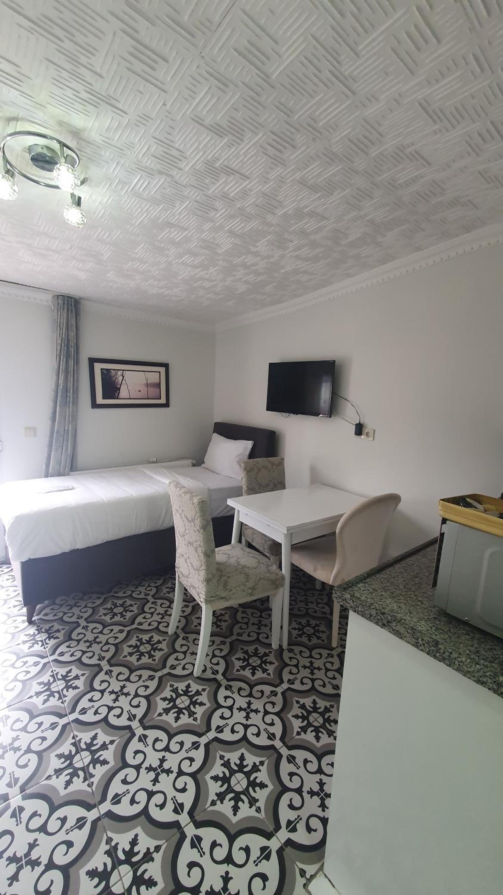 Comfort Suite photo 1