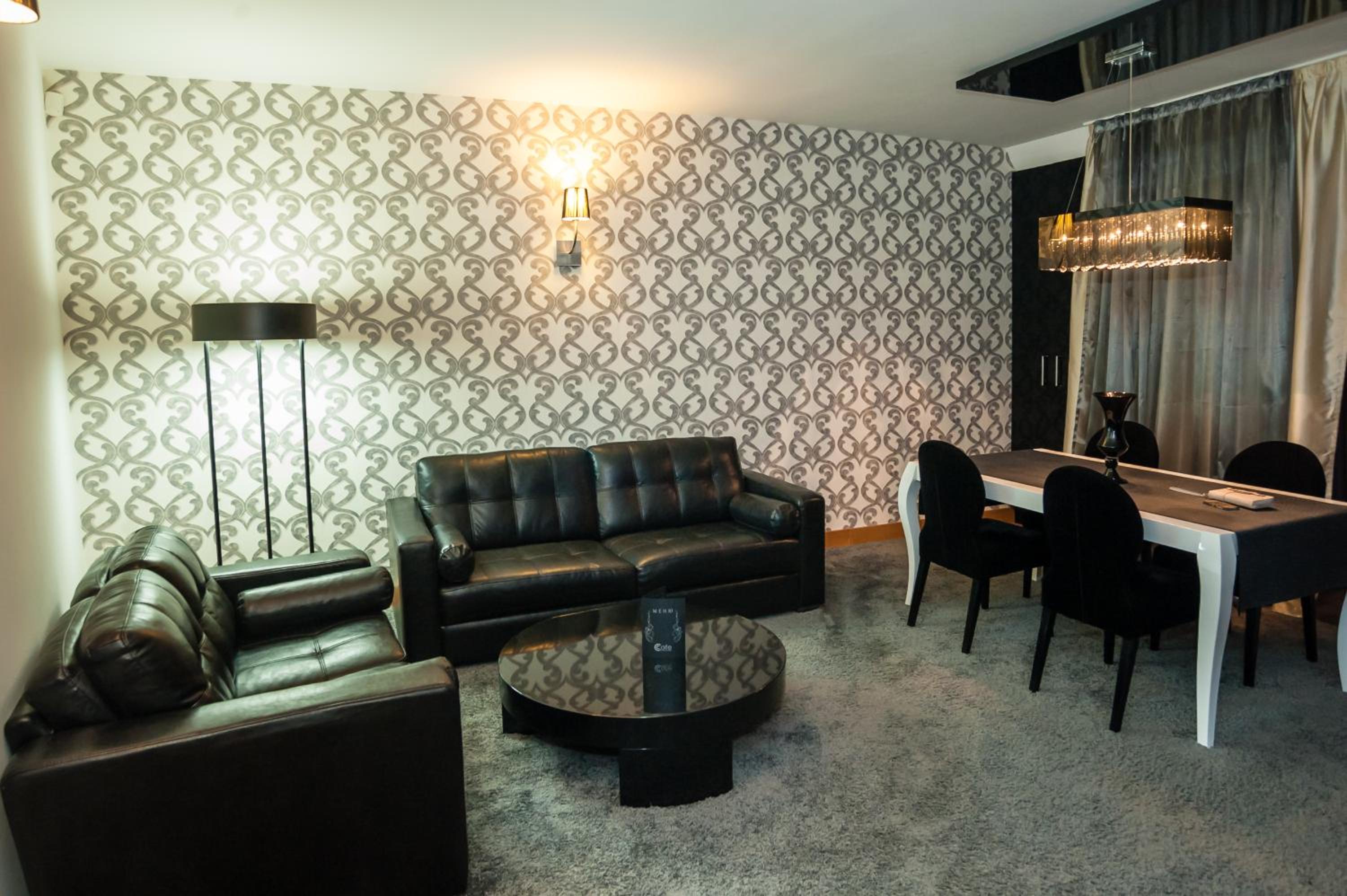 Deluxe Suite - Photo 31