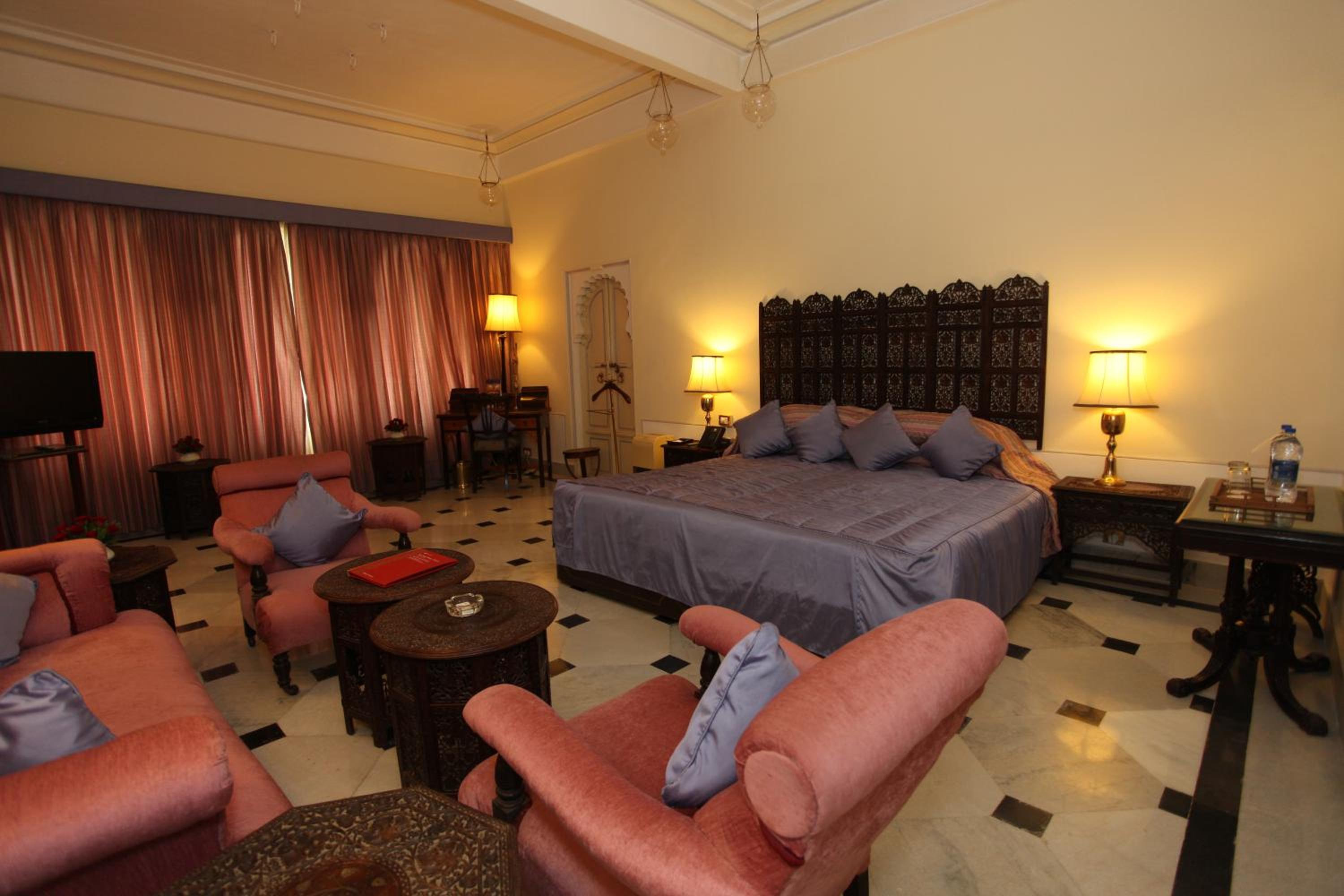 Royal Suite Mountain View with Complimentary Two-way Airport Transfer, 10% off on food & beverages with a Buffet spread, Complimentary Laundry service for upto 2 clothing item(s) Royal Suite Mountain View with Complimentary Two-way Airport Transfer, 10% off on food & beverages with a Buffet spread, Complimentary Laundry service for upto 2 clothing item(s)