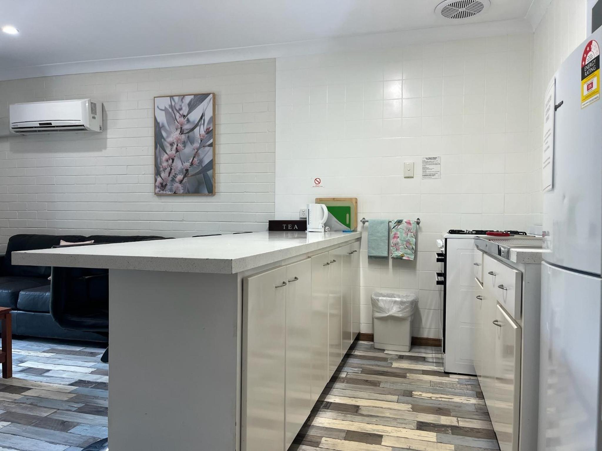 Two-Bedroom Double Chalet - Photo 11