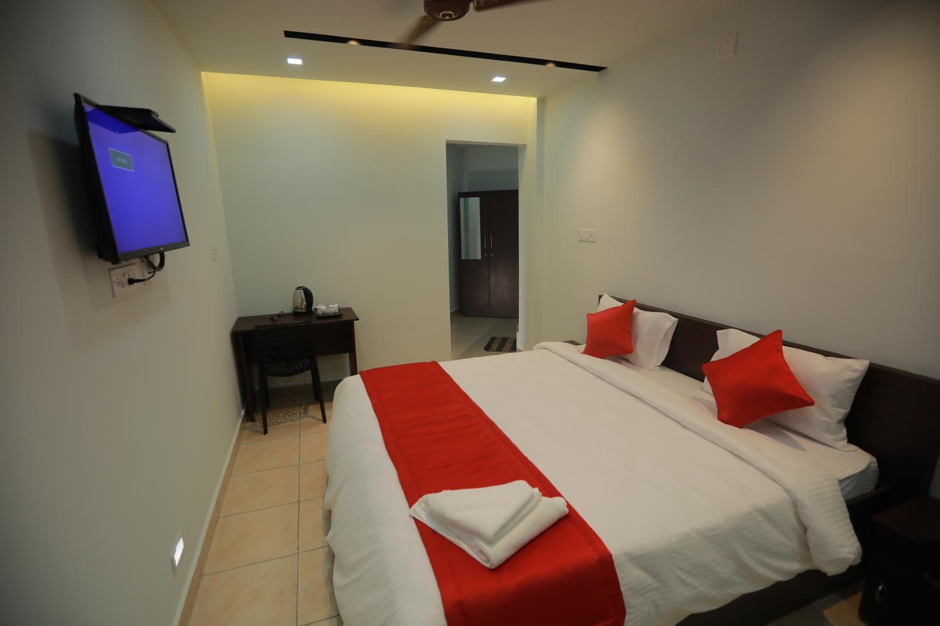 Deluxe Double Room photo 3
