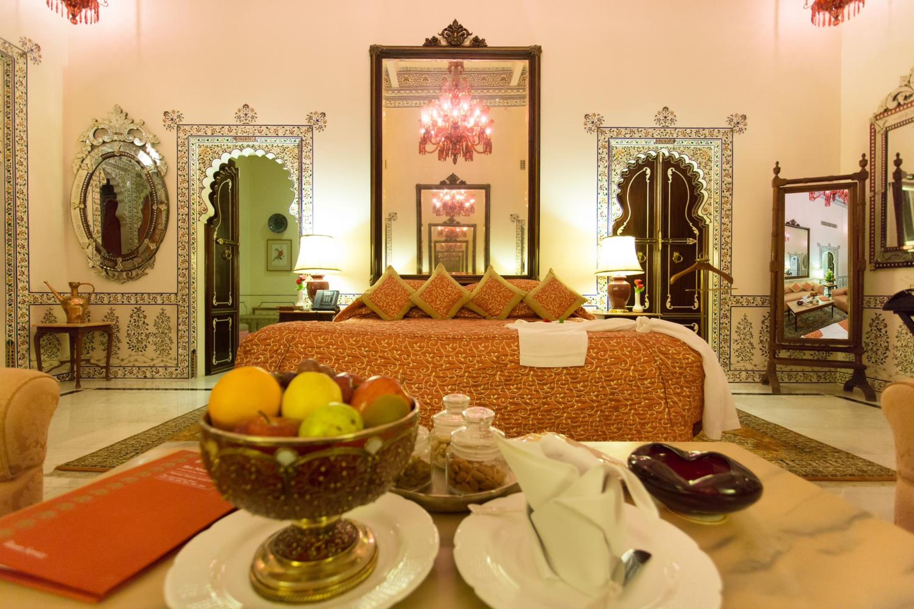 Royal Suite Mountain View with Complimentary Two-way Airport Transfer, 10% off on food & beverages with a Buffet spread, Complimentary Laundry service for upto 2 clothing item(s) Royal Suite Mountain View with Complimentary Two-way Airport Transfer, 10% off on food & beverages with a Buffet spread, Complimentary Laundry service for upto 2 clothing item(s)