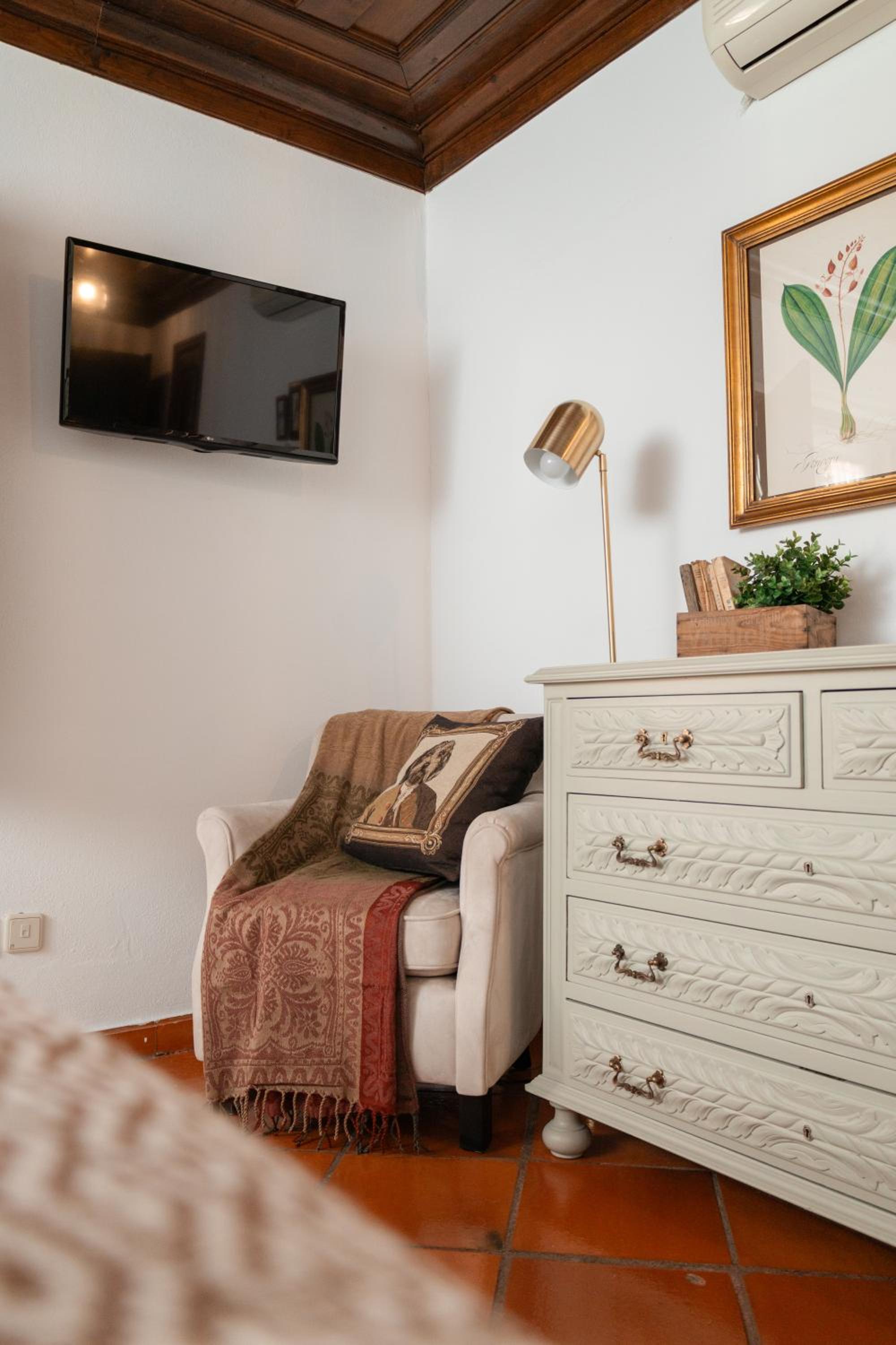 Double Room - Photo 9
