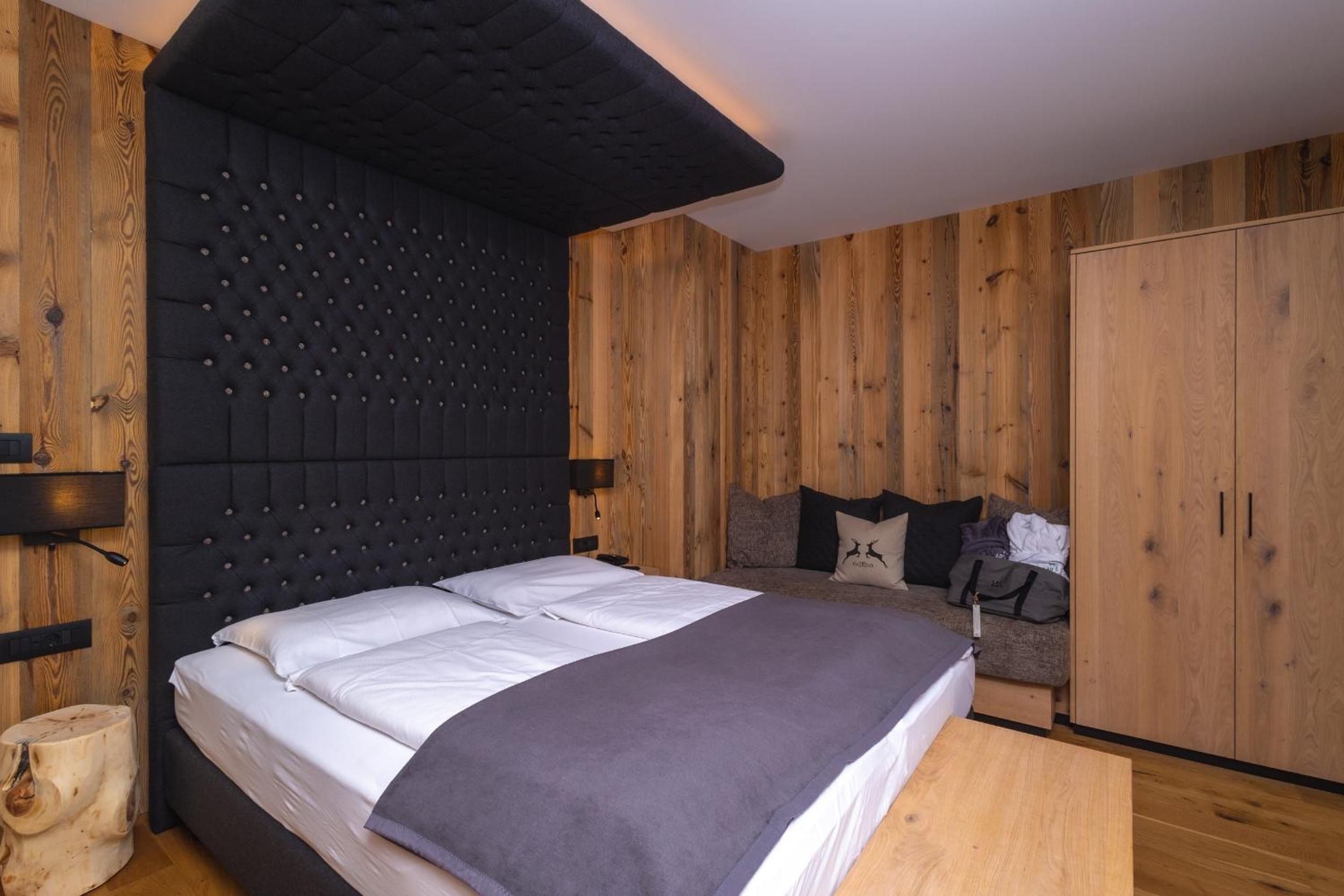 Double Room with Balcony - Photo 1