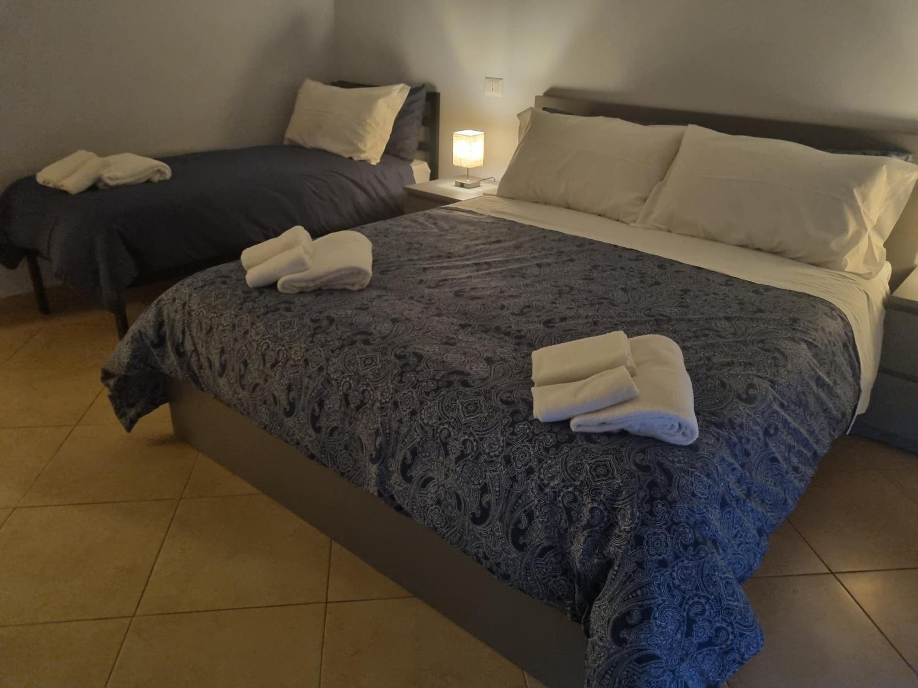 Double Room with Private External Bathroom photo 3