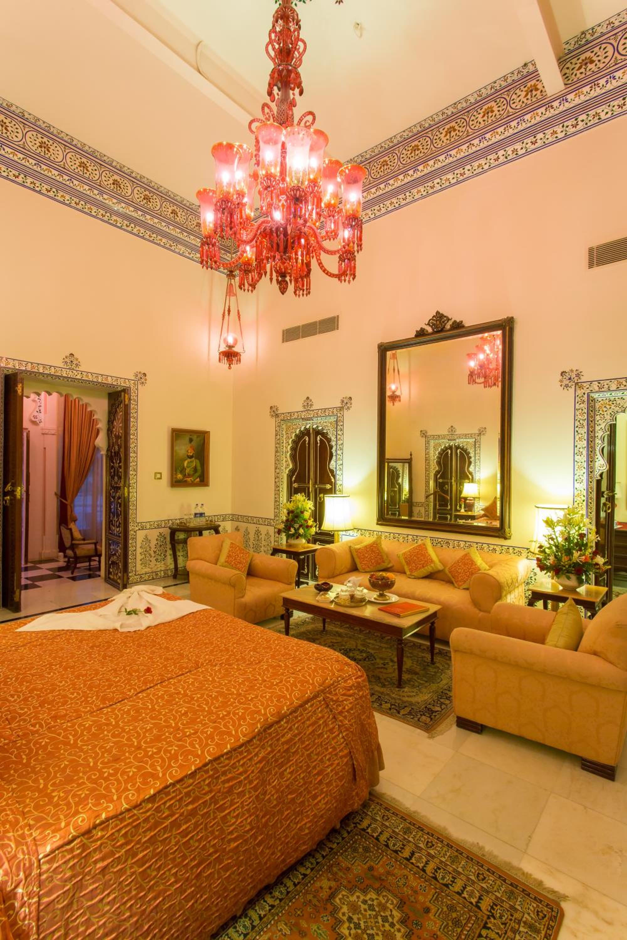 Royal Suite Mountain View with Complimentary Two-way Airport Transfer, 10% off on food & beverages with a Buffet spread, Complimentary Laundry service for upto 2 clothing item(s) Royal Suite Mountain View with Complimentary Two-way Airport Transfer, 10% off on food & beverages with a Buffet spread, Complimentary Laundry service for upto 2 clothing item(s)