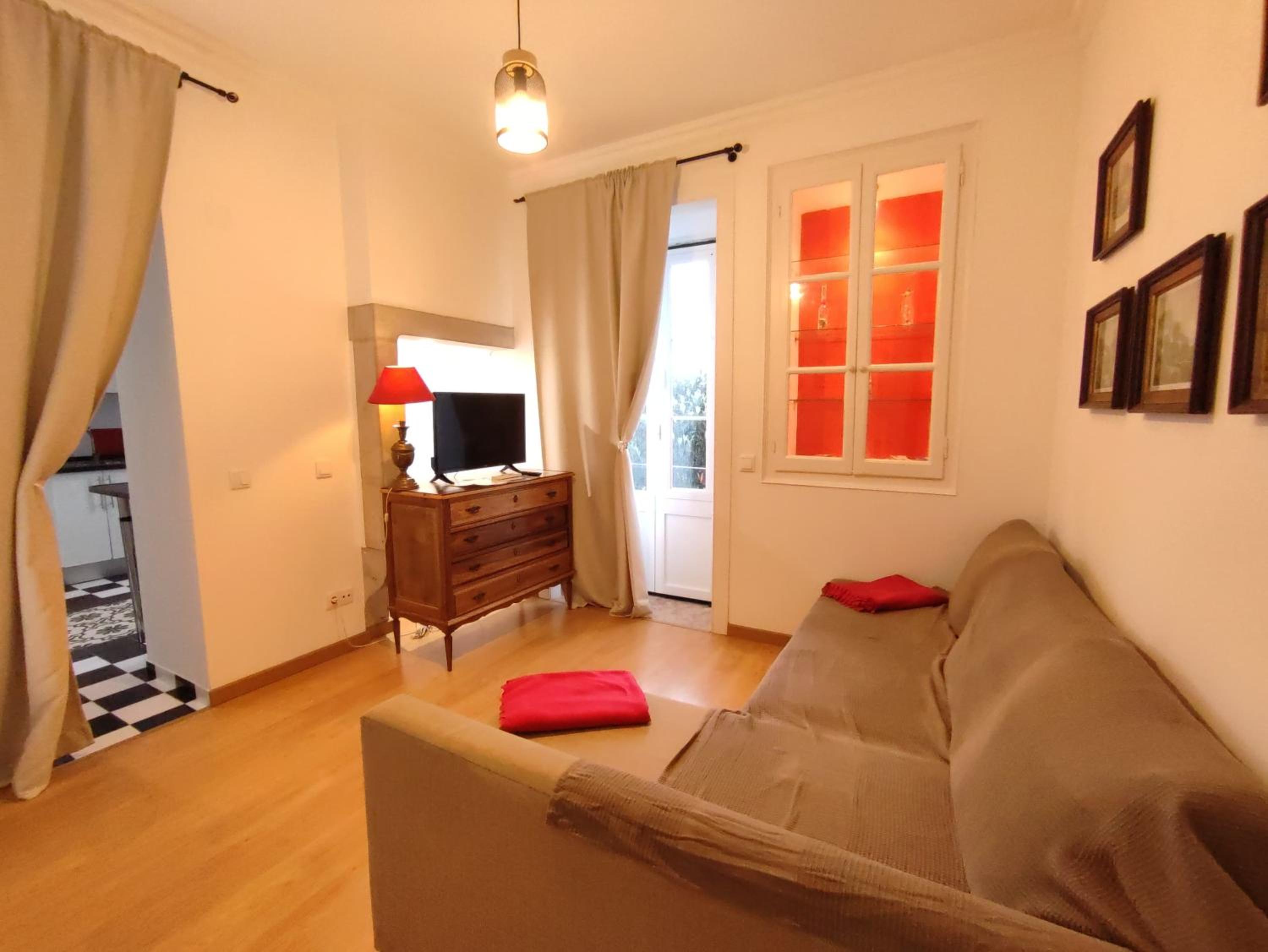 Premier One-Bedroom Apartment