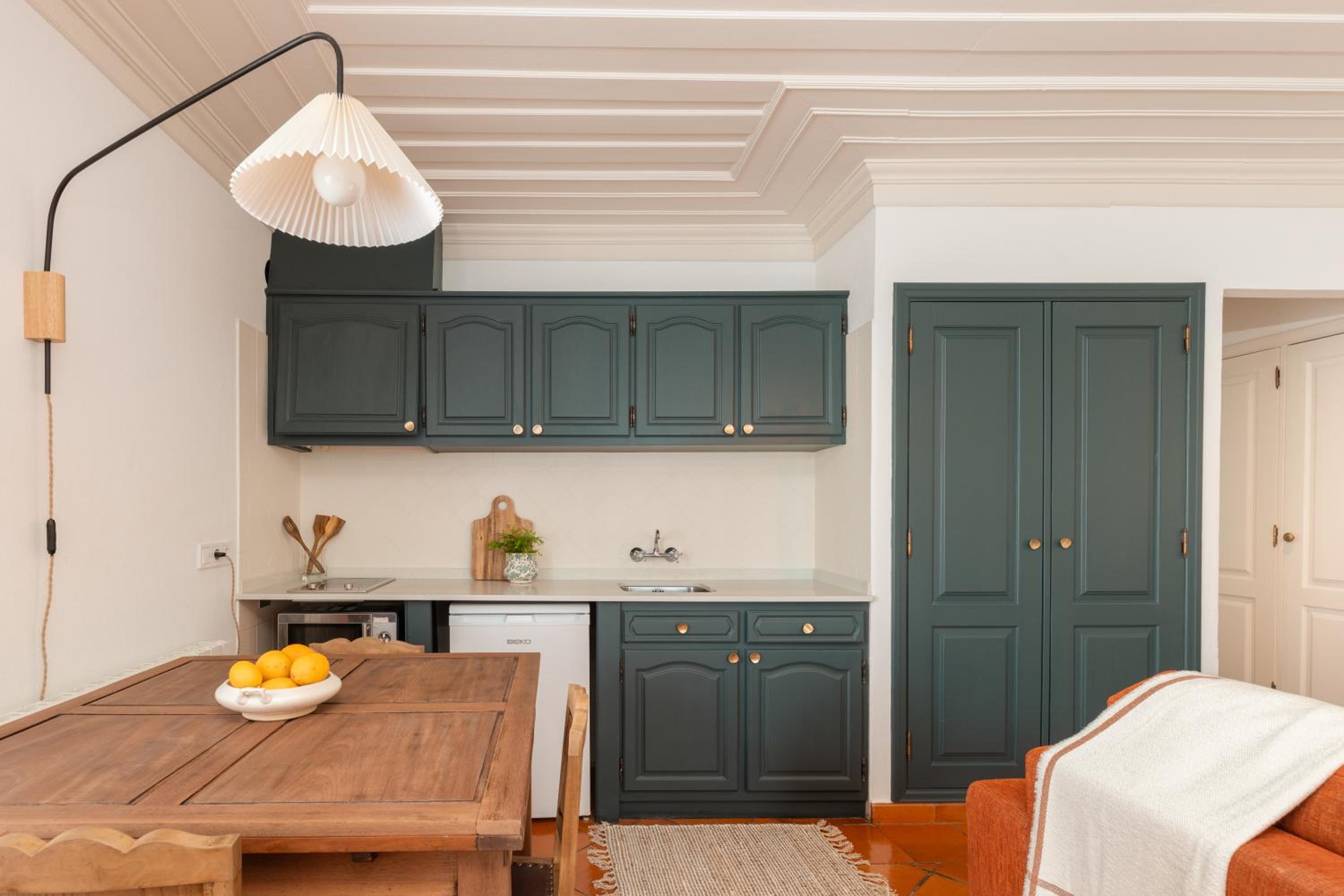 One-Bedroom Apartment - Photo 18