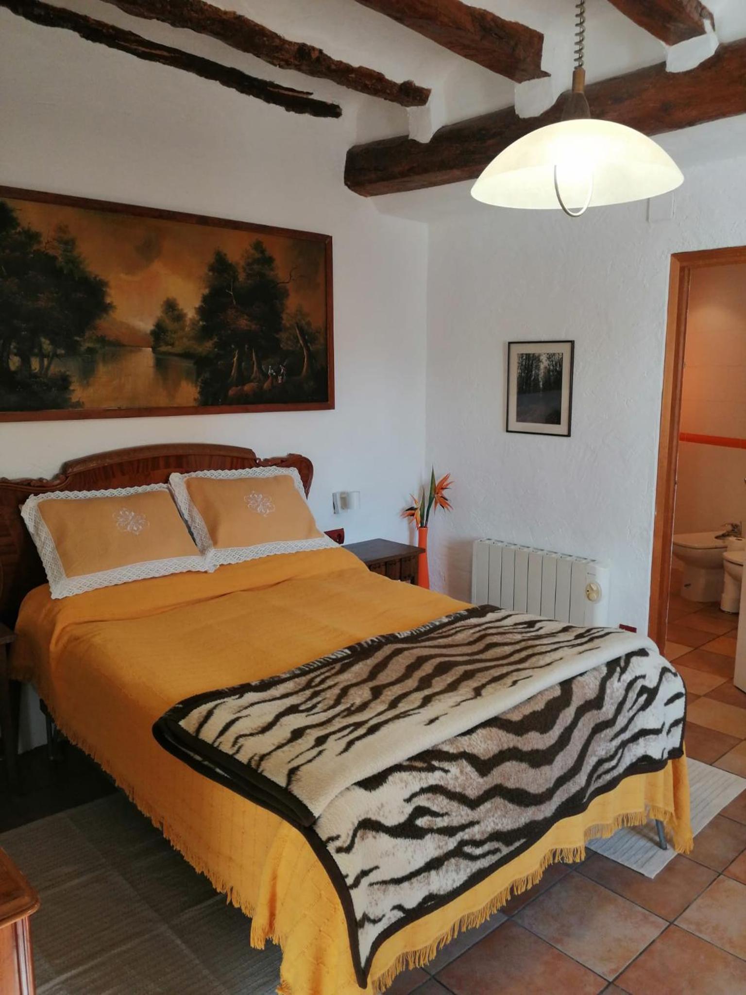 Habitación Doble con Baño Privado II