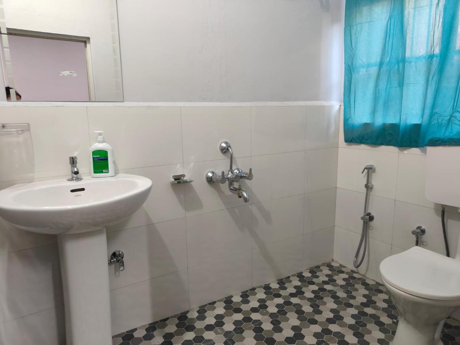 Deluxe Family Room - Photo 2