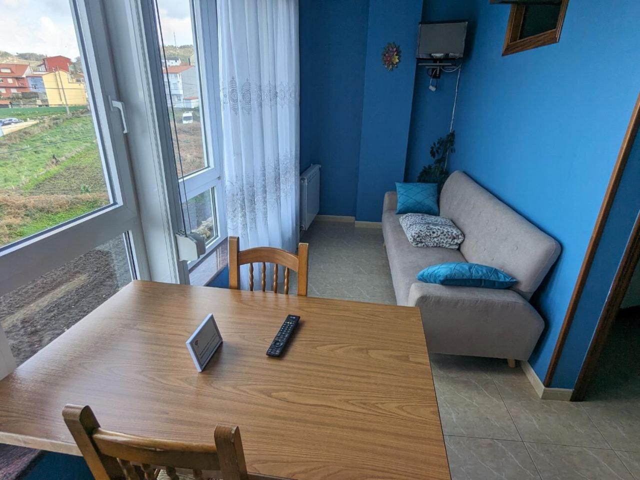Estudio con vista al mar