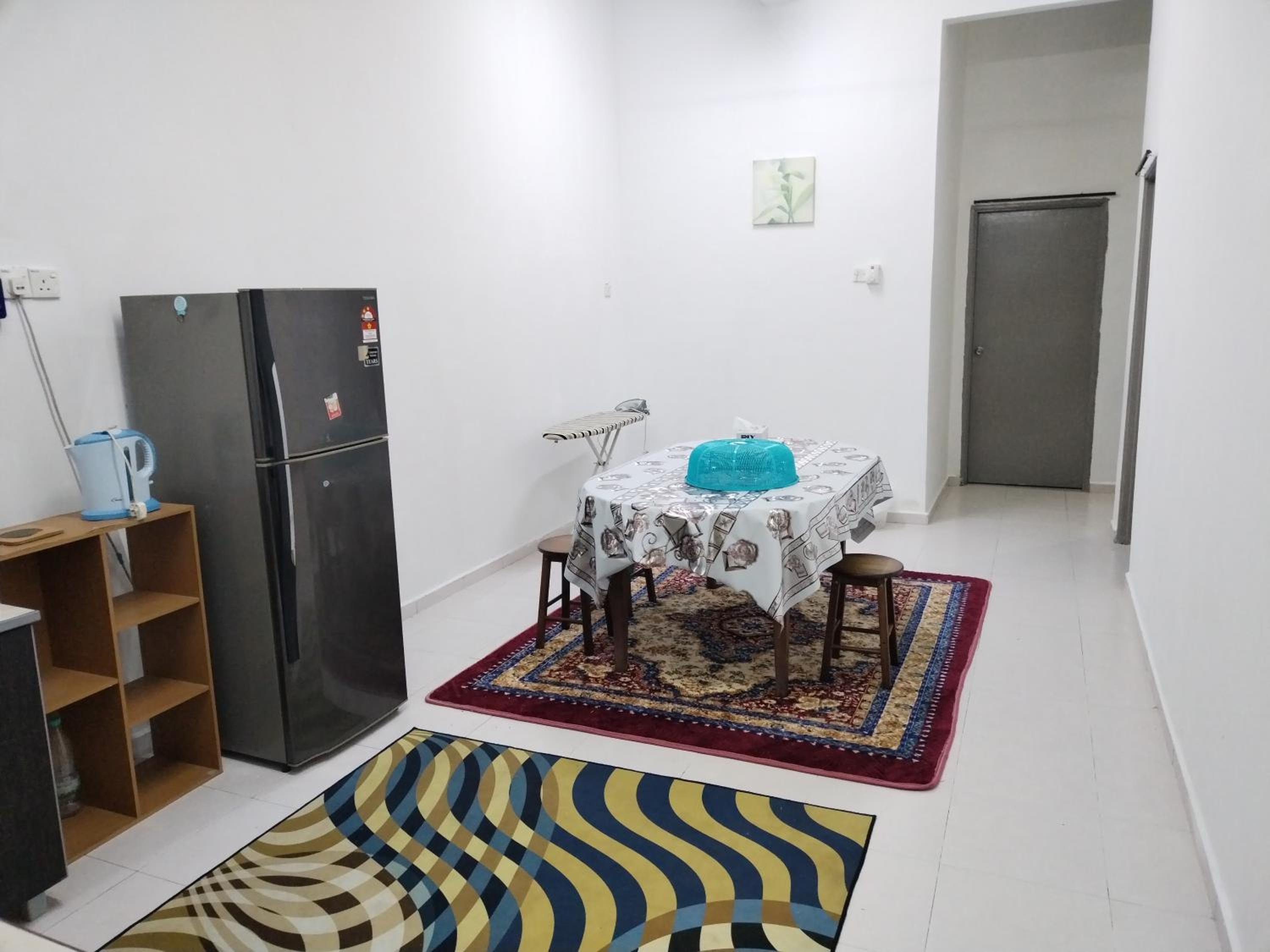 Three-Bedroom House photo 2
