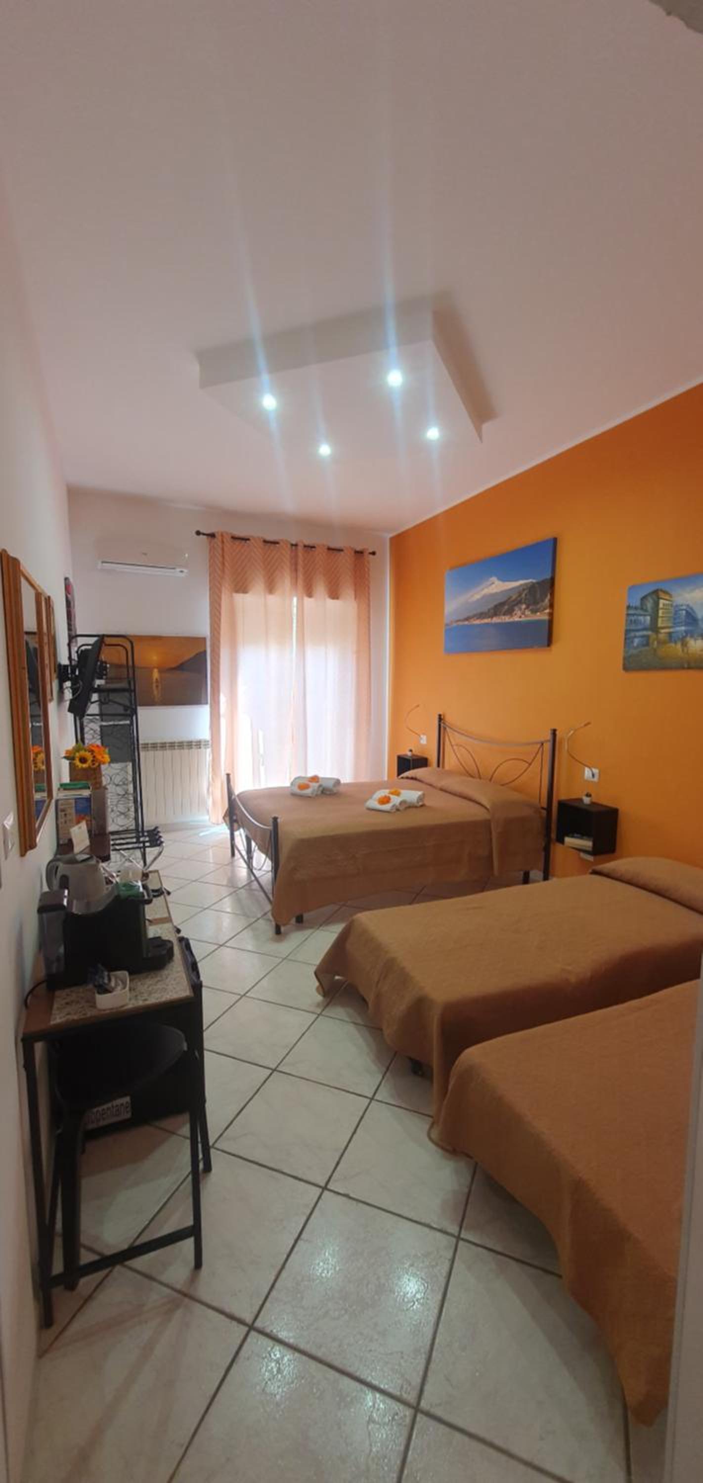 Deluxe Double Room with Side Sea View