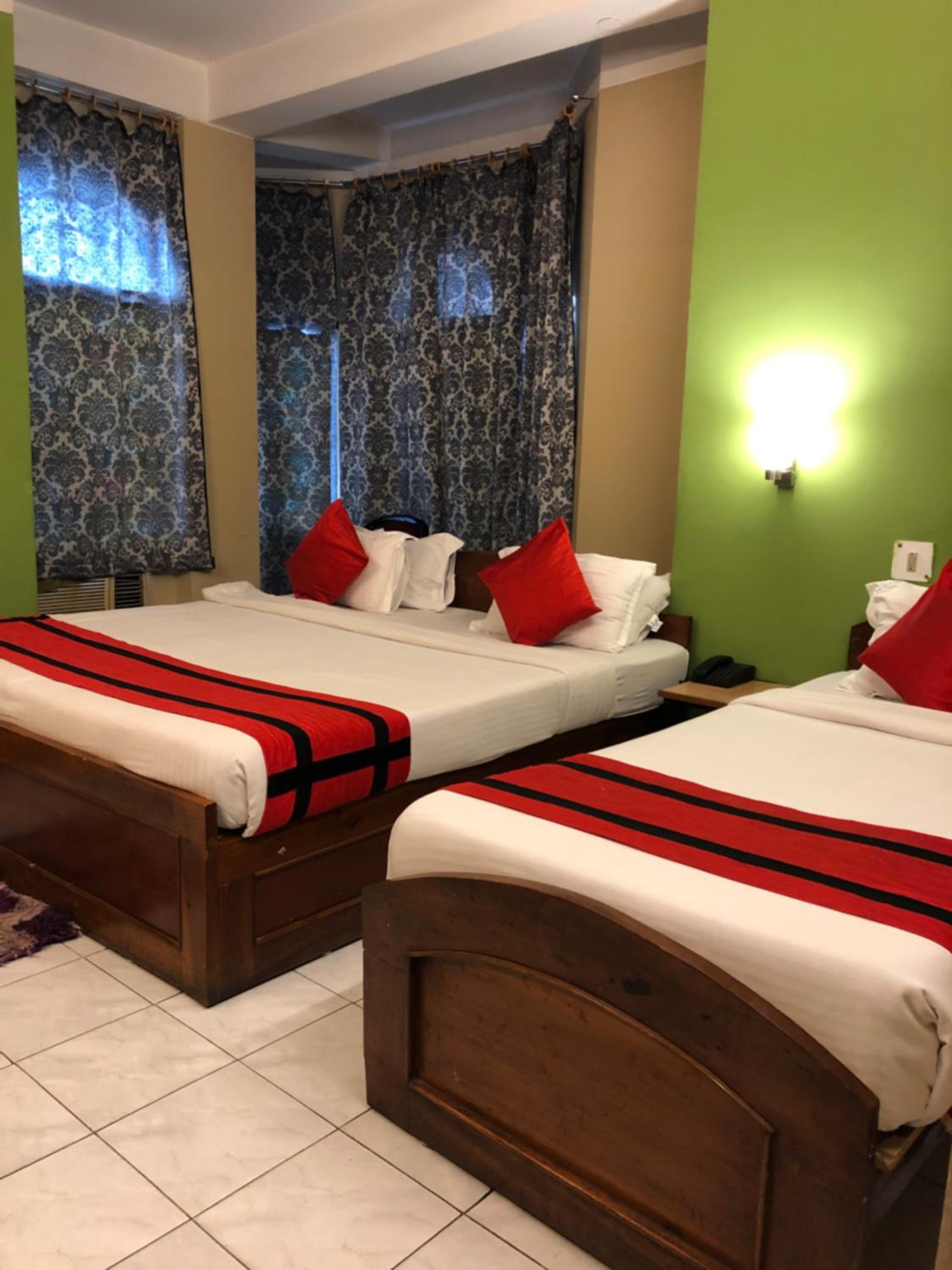 Deluxe Triple Room photo 2