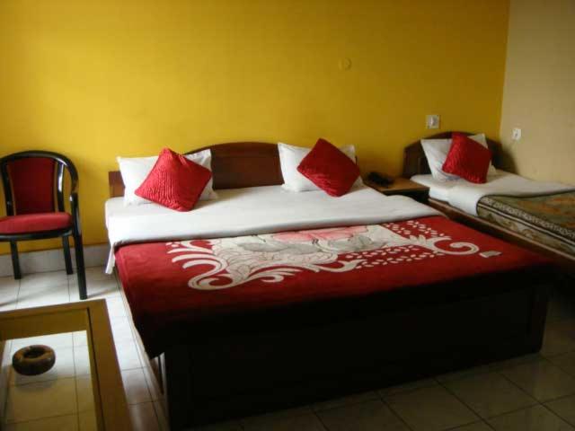 Basic Triple Room