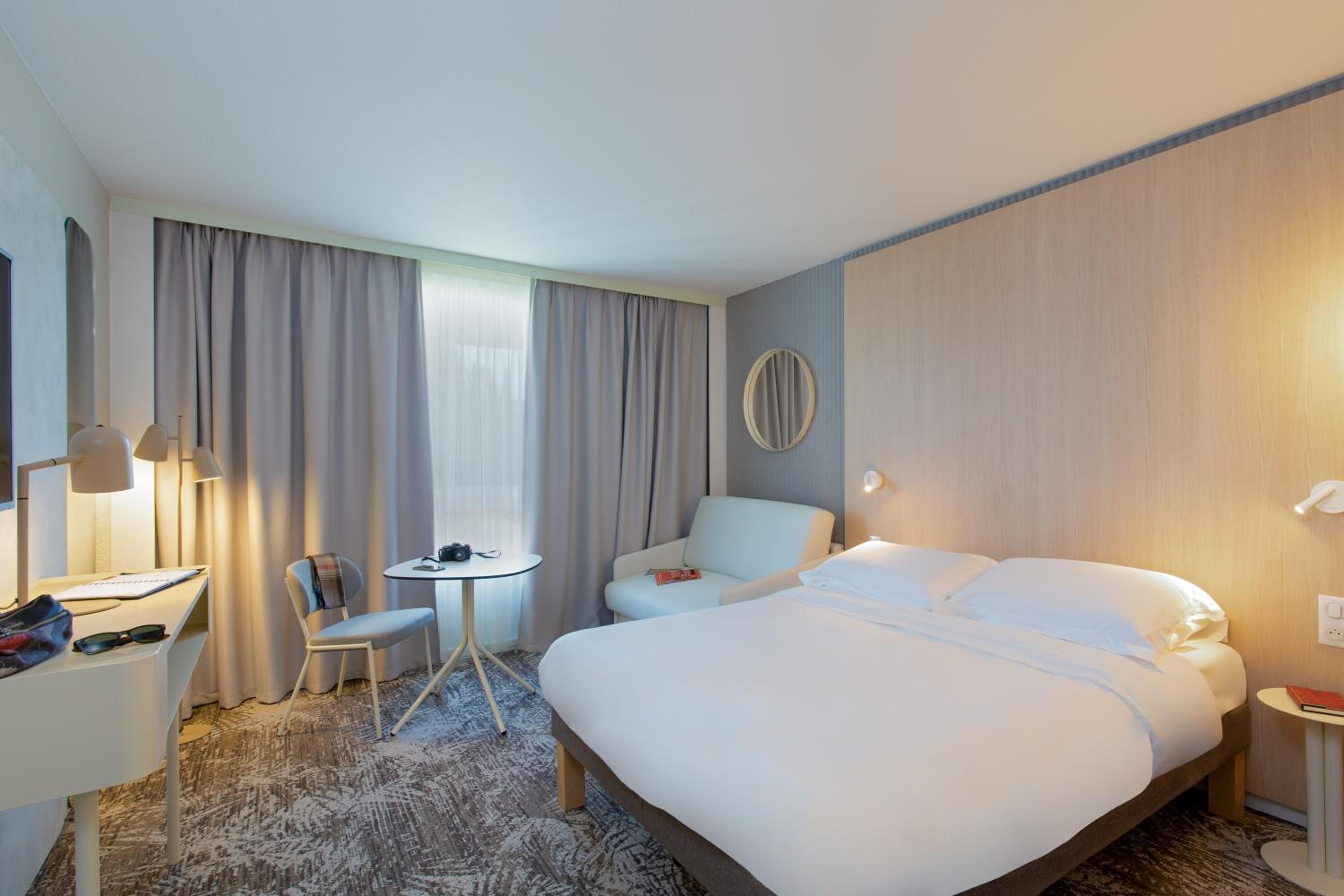 Classic Room with One Double Bed and One Sofa photo 1