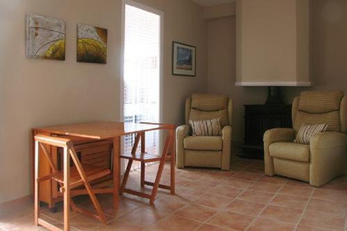 Two-Bedroom House photo 3