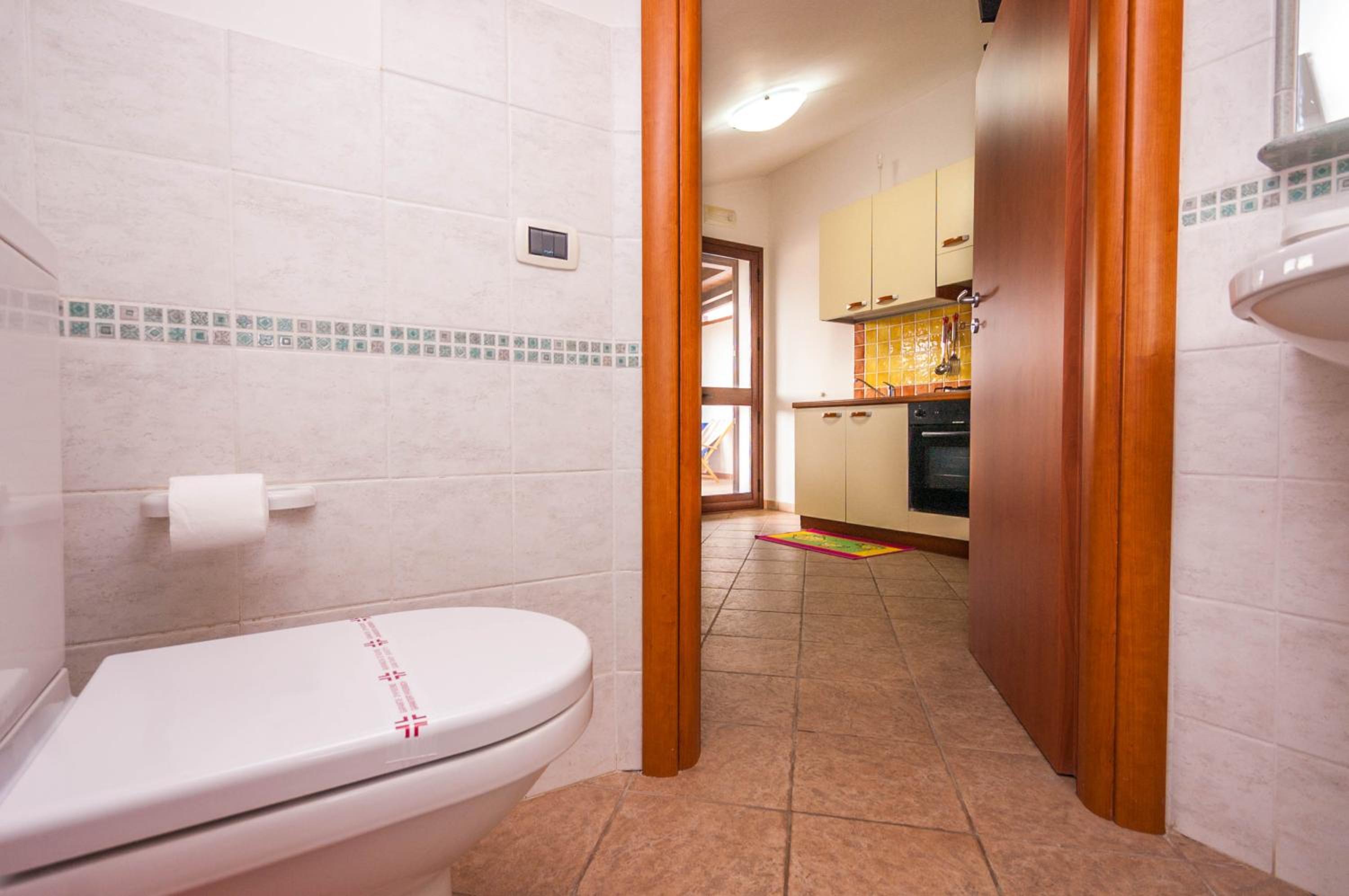 Three-Bedroom Vacation Home  photo 2