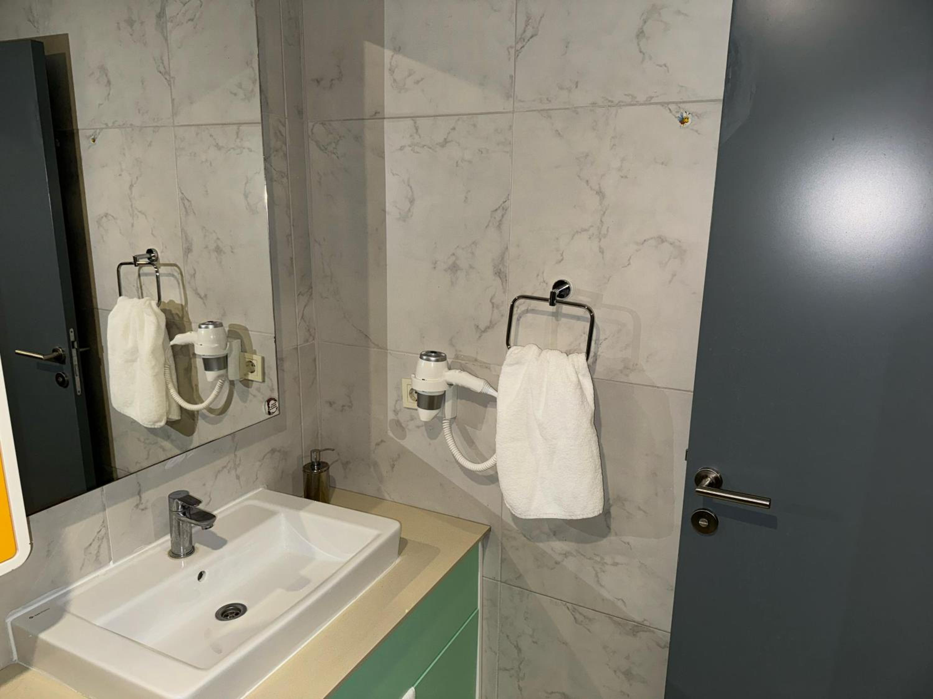 Budget Single Room photo 2