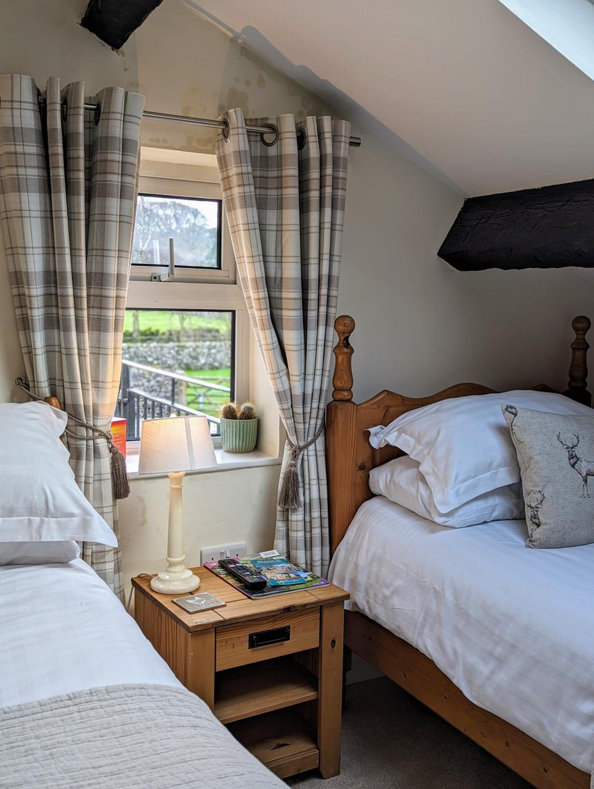 Double or Twin Room with Bathroom photo 3