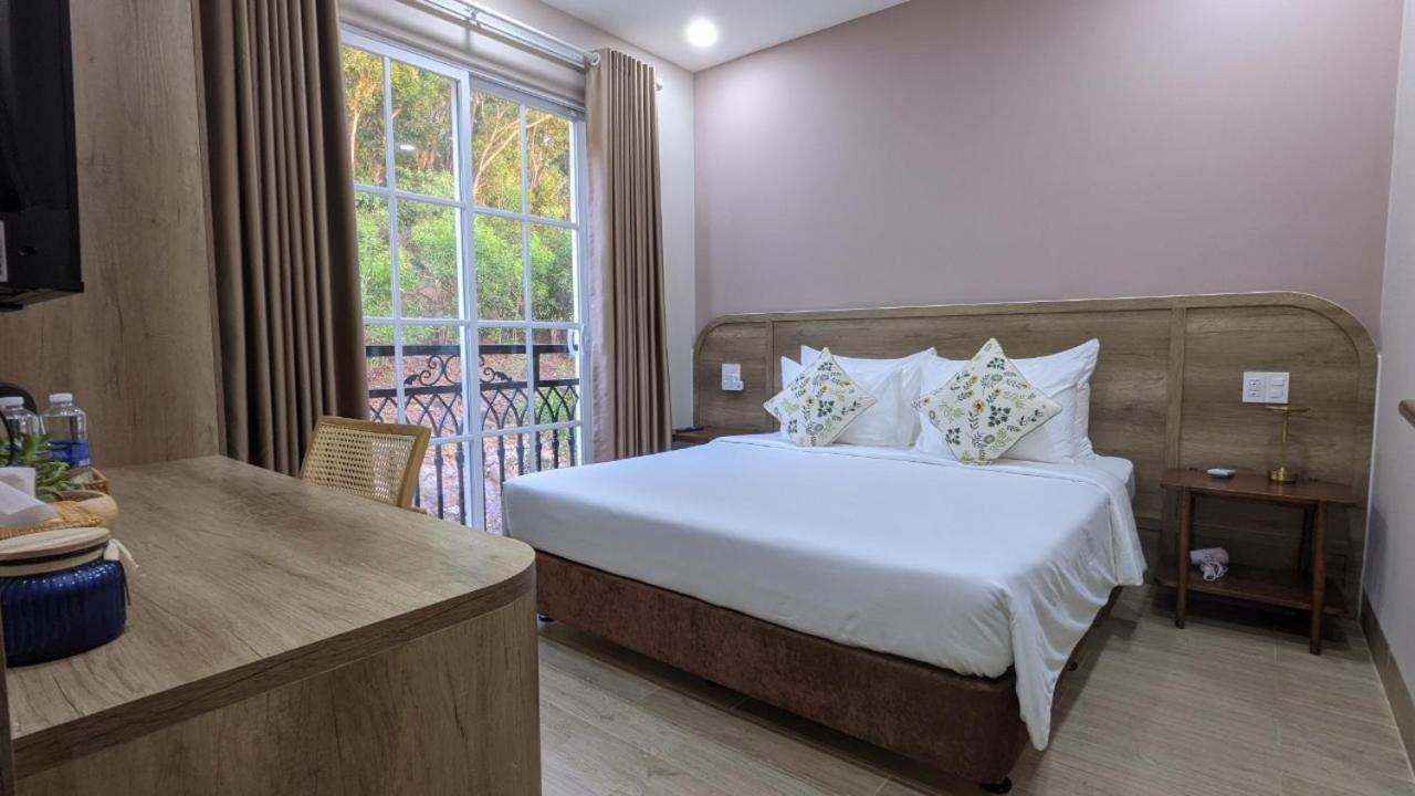 Double Room with Mountain View