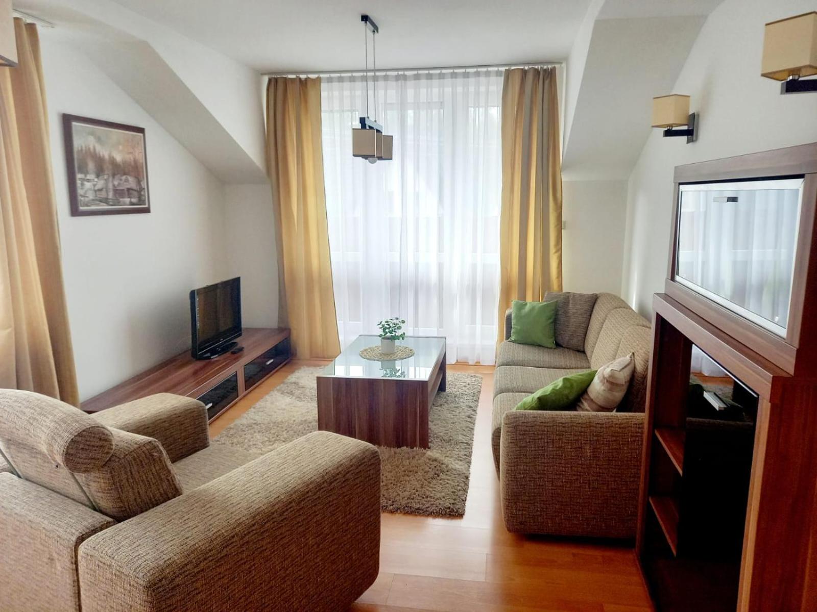 Two-Bedroom Apartment with Balcony photo 1