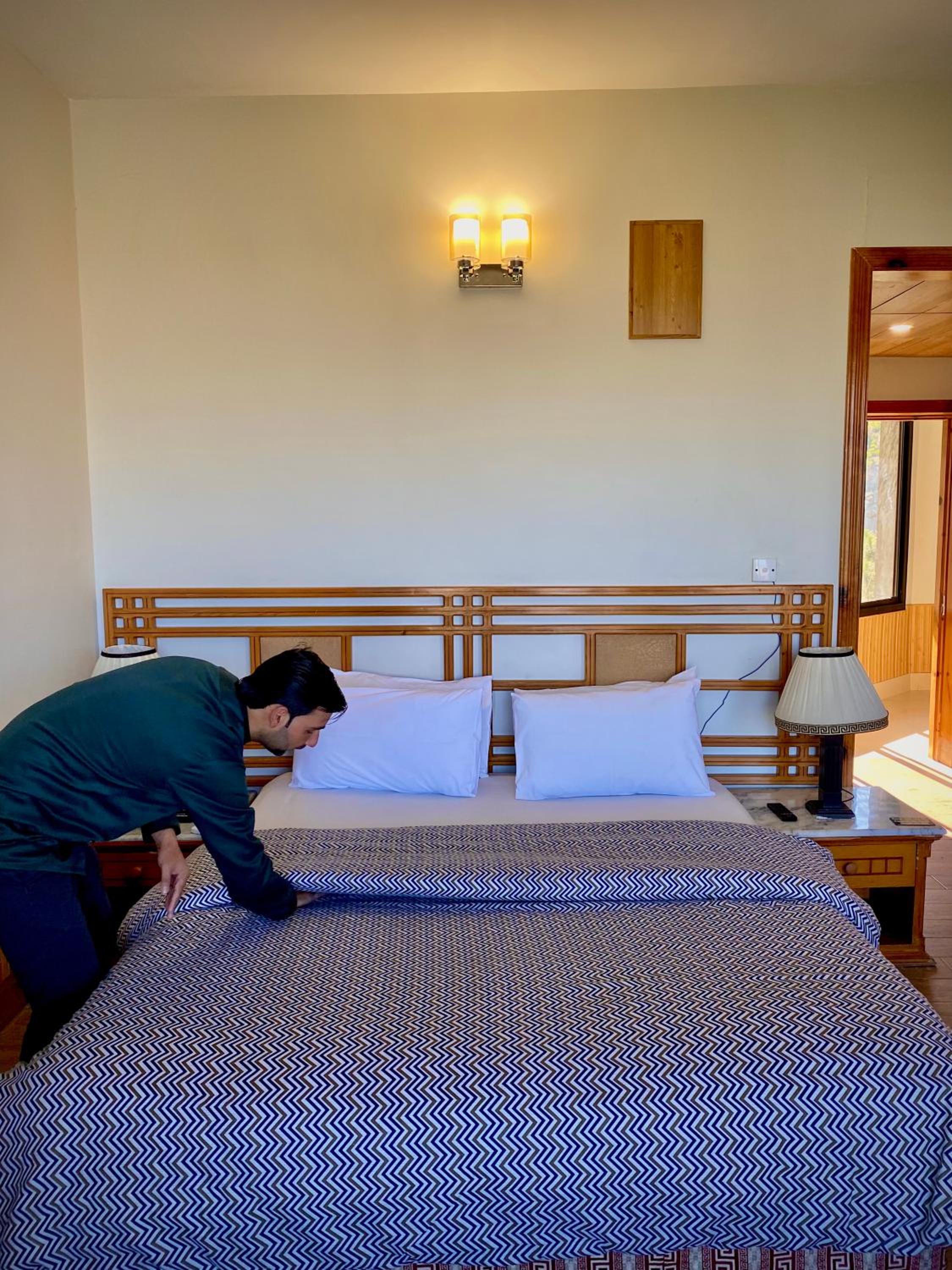 King Room with Lake View photo 2