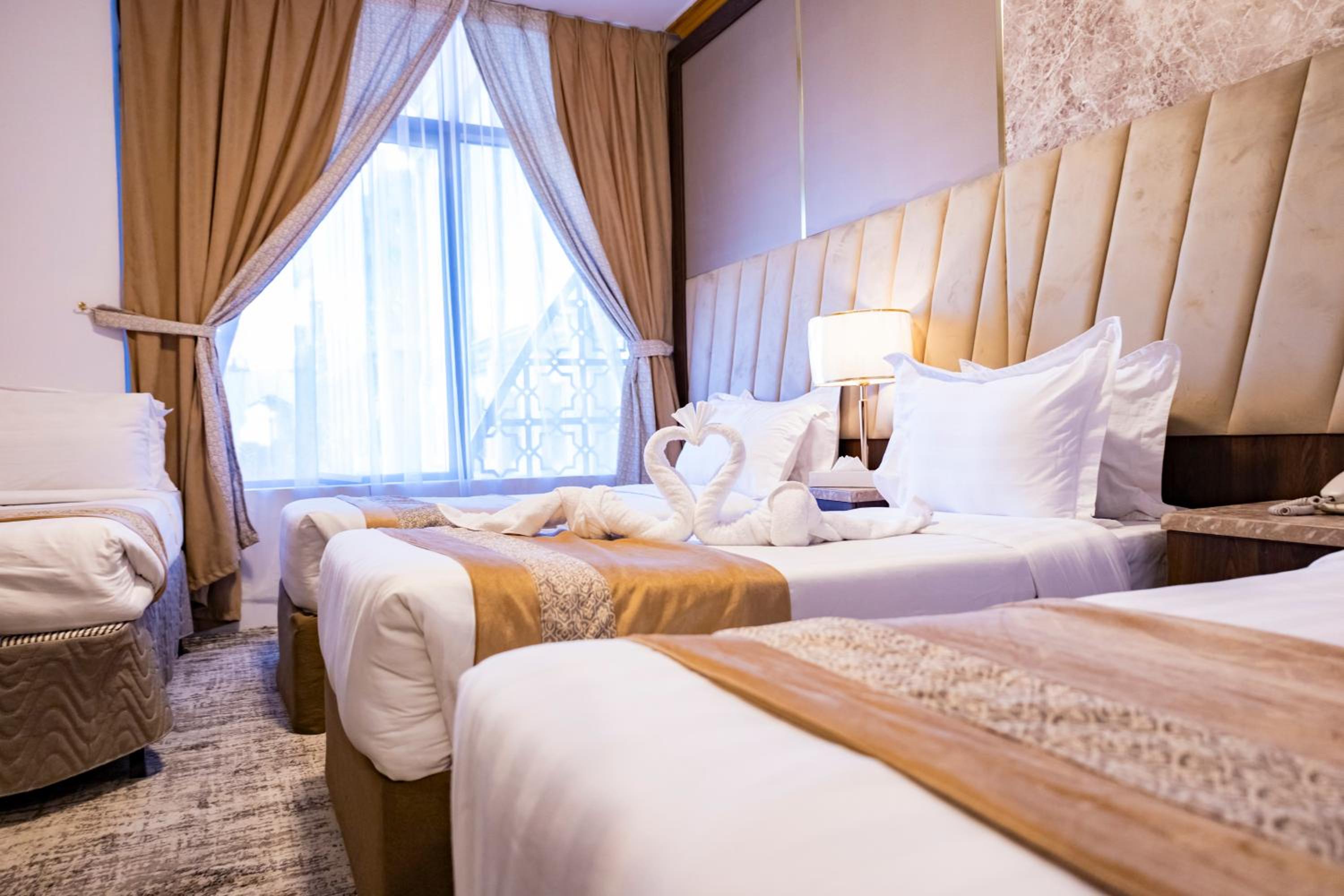 Standard Quadruple Room - Photo 10