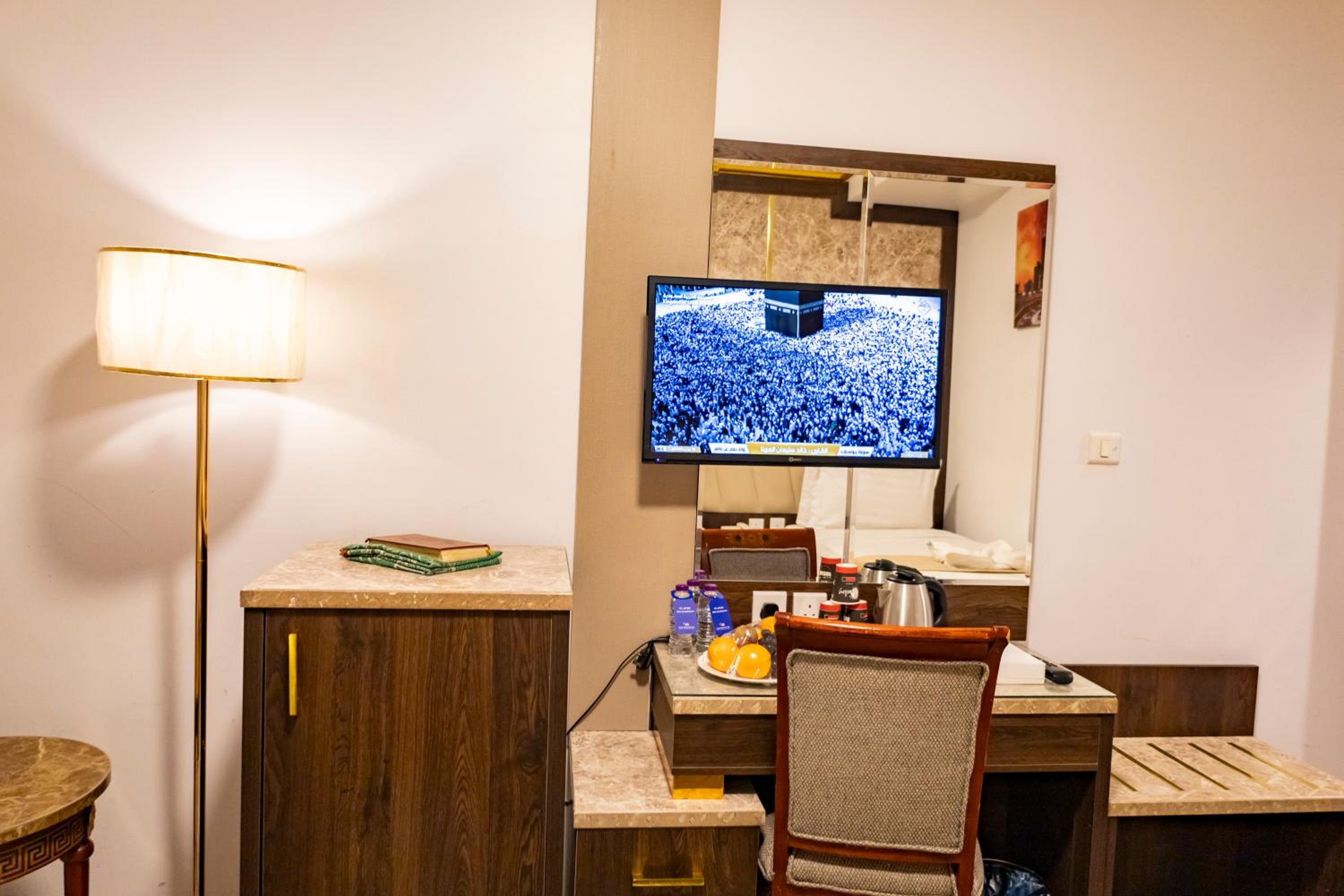 Standard Quadruple Room - Photo 8