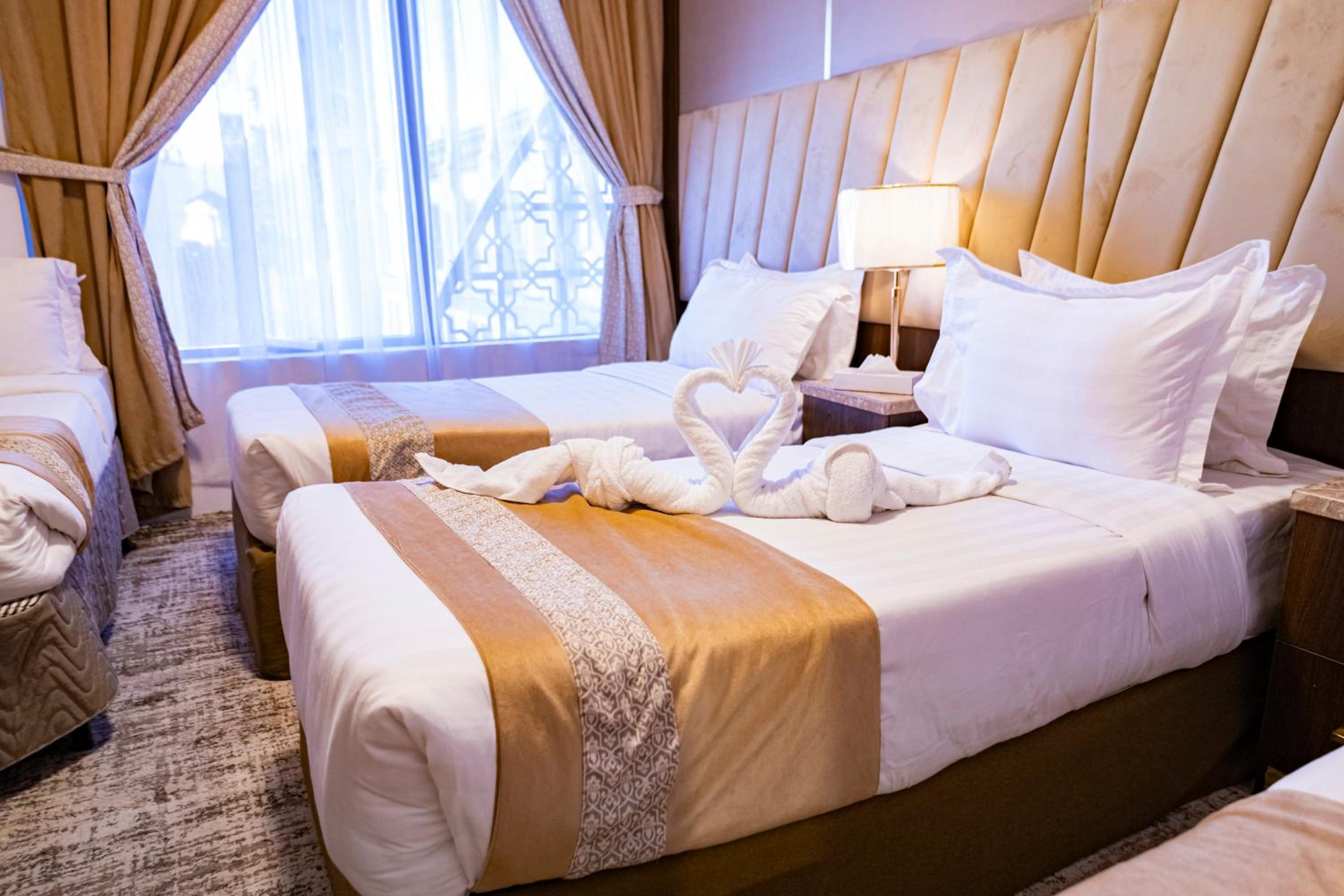 Standard Quadruple Room - Photo 17