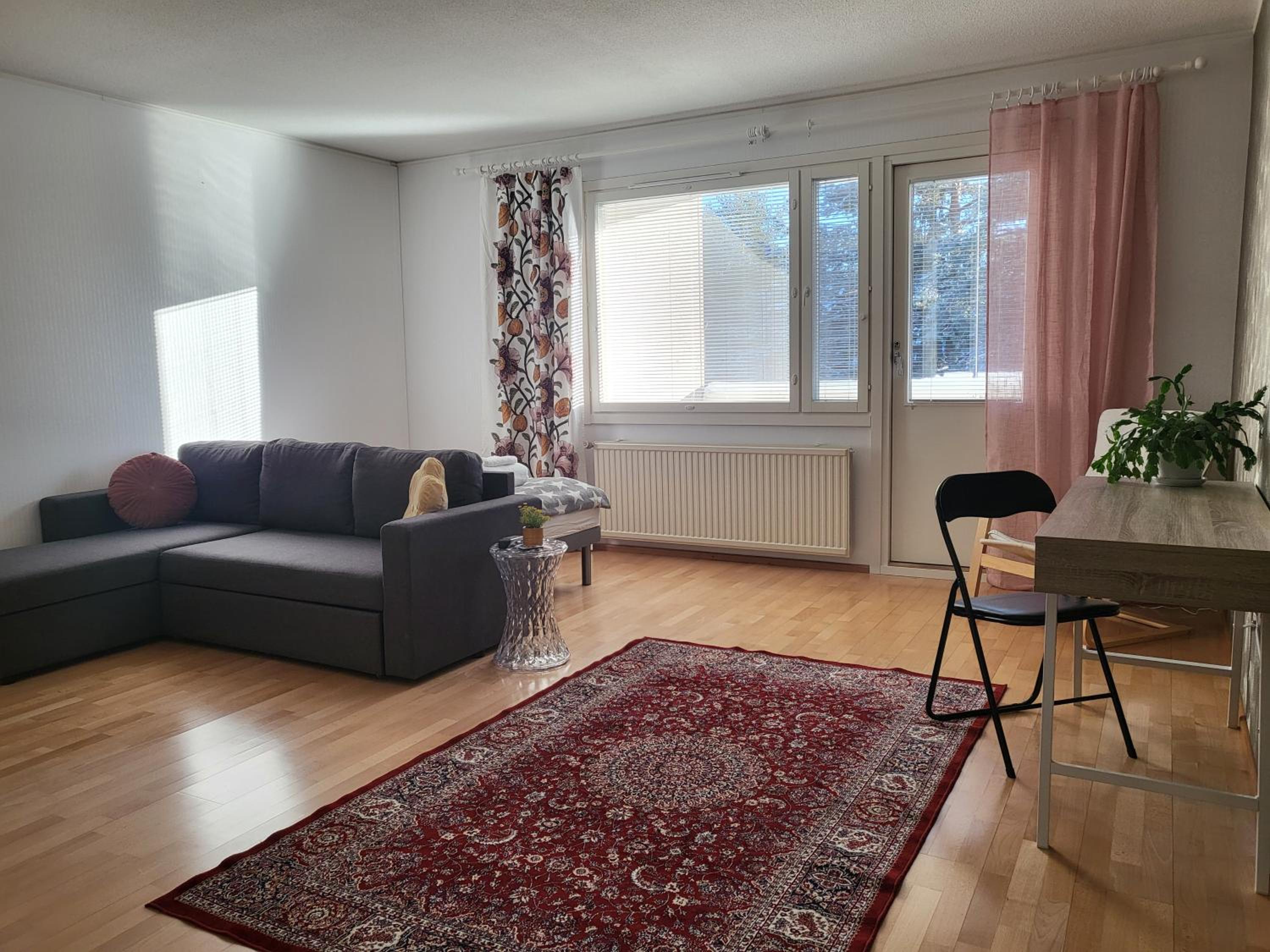 One-Bedroom Apartment