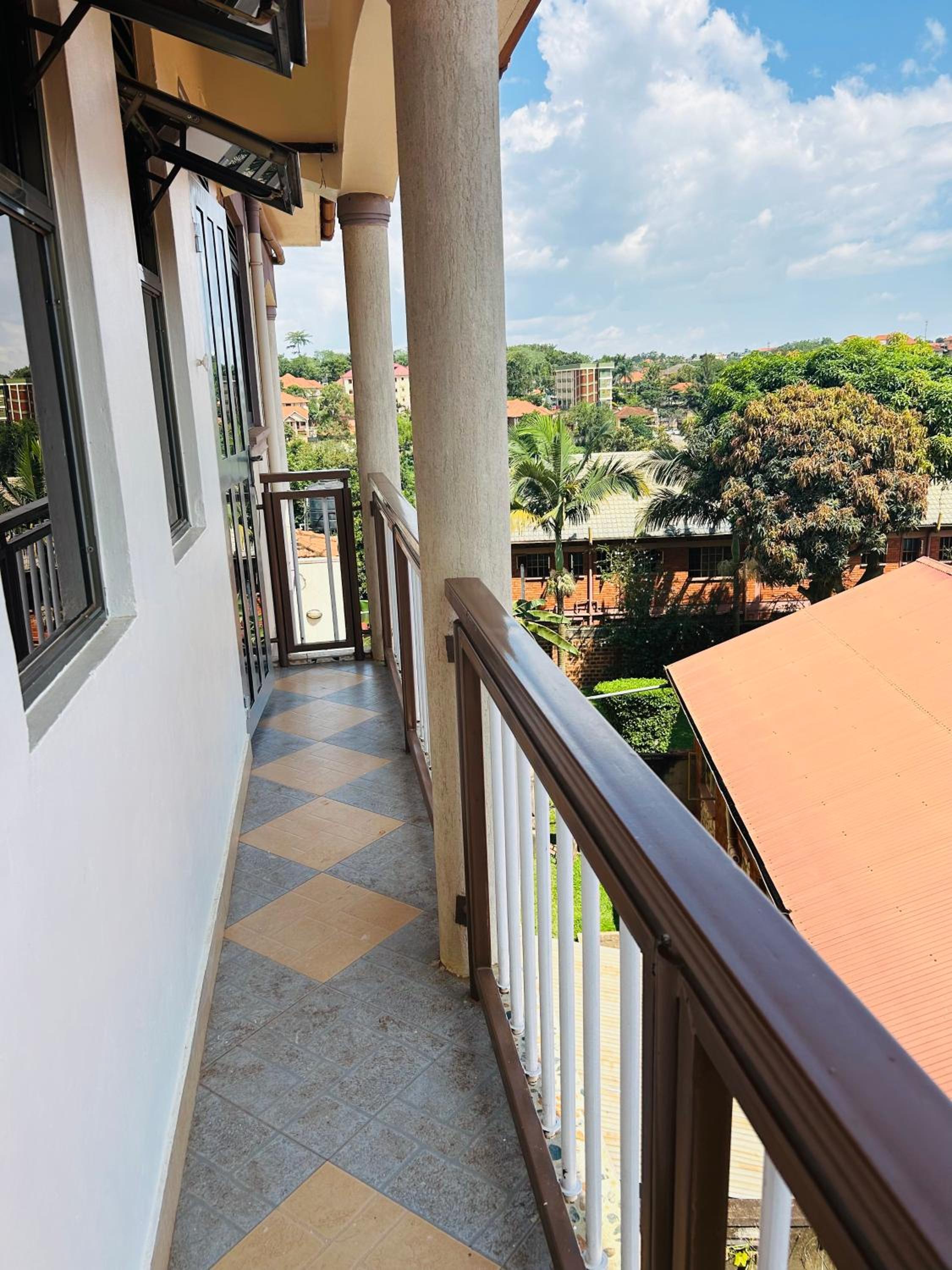 Double Room With Balcony photo 3