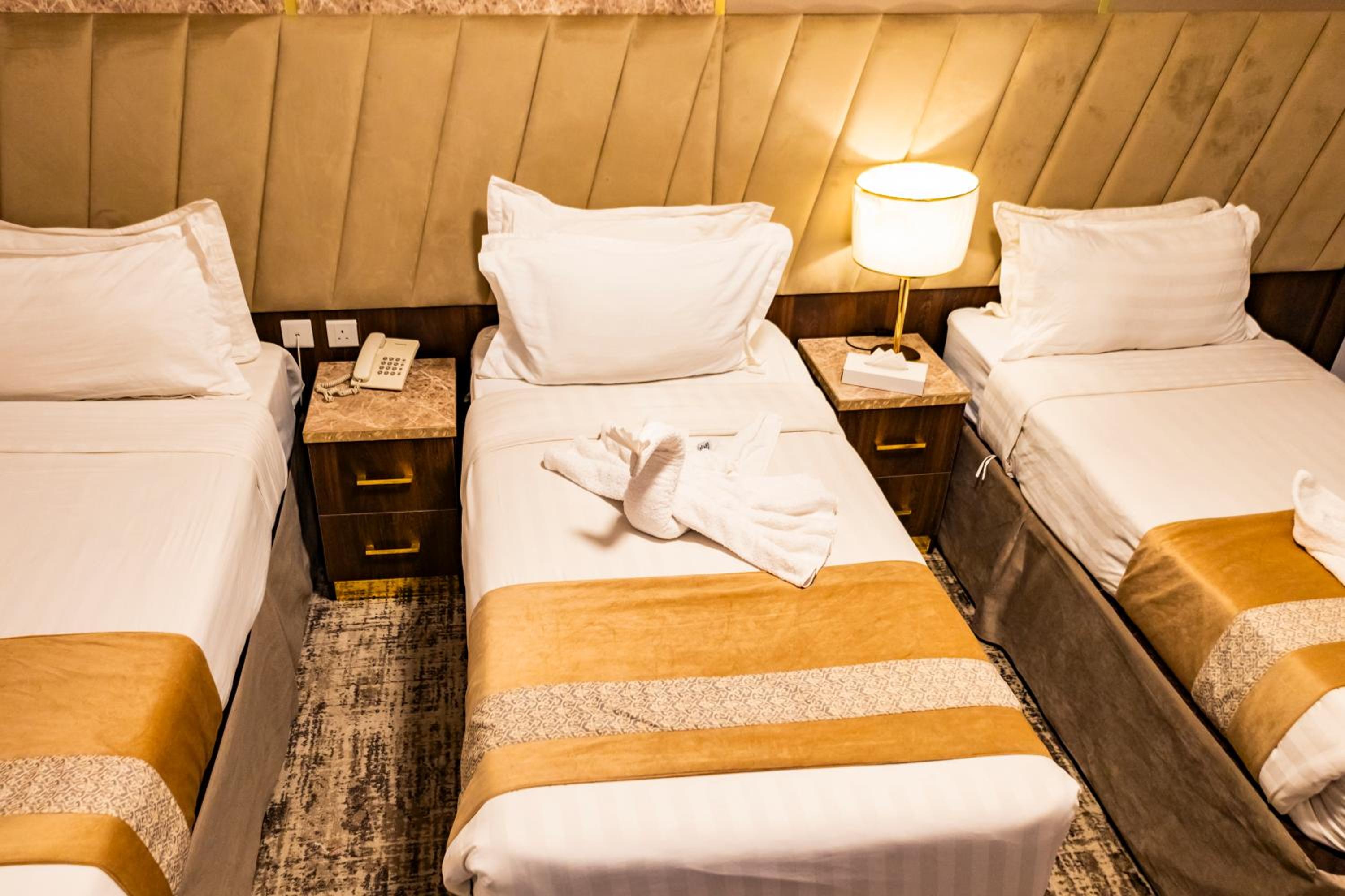 Standard Triple Room - Photo 12