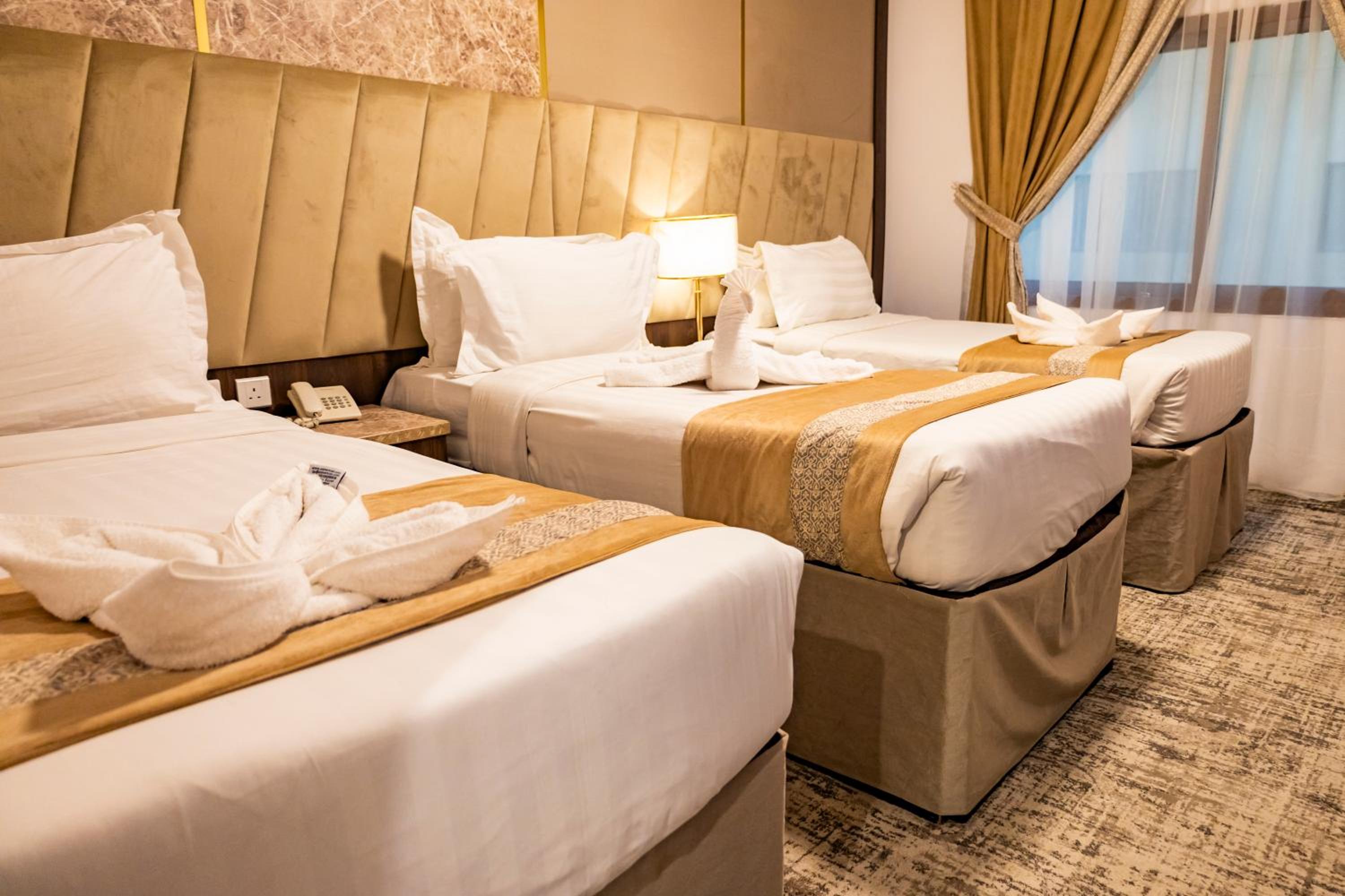 Standard Triple Room - Photo 17
